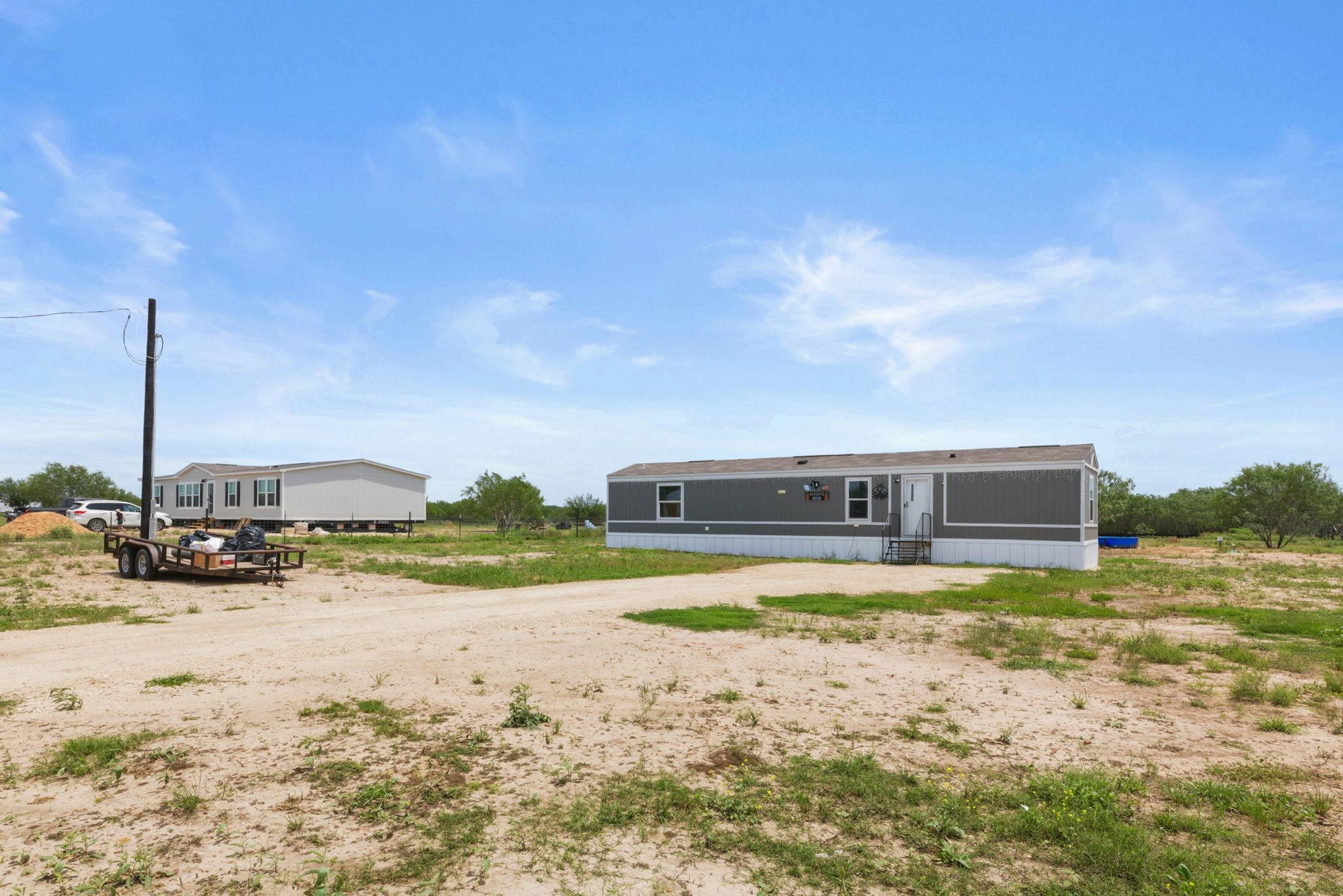 305 Blue Quail St, Dale, TX 78616