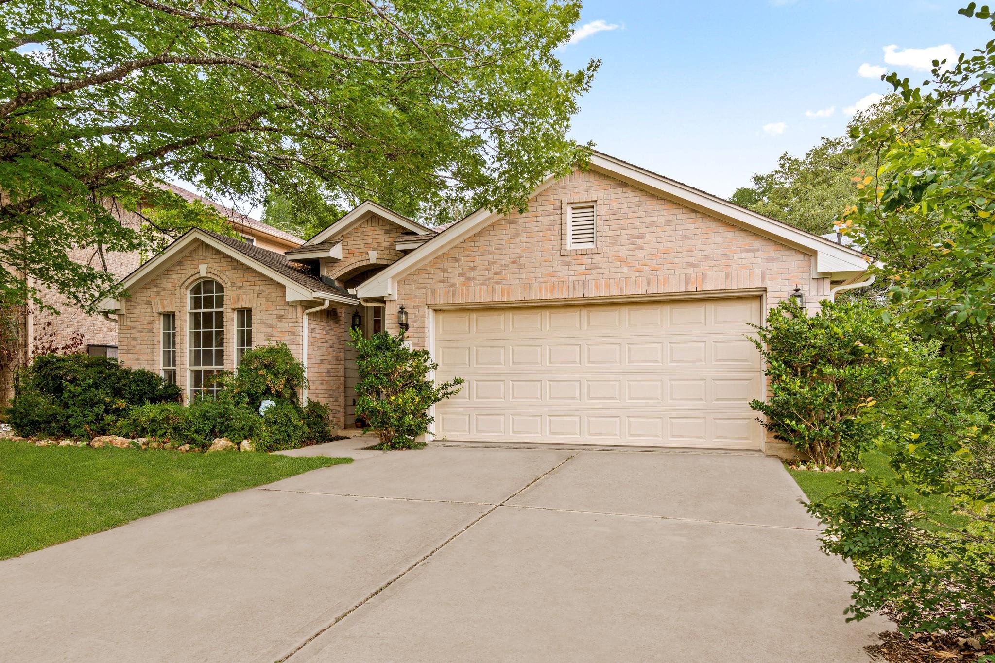 2704 Winding Brook Dr, Austin, TX 78748