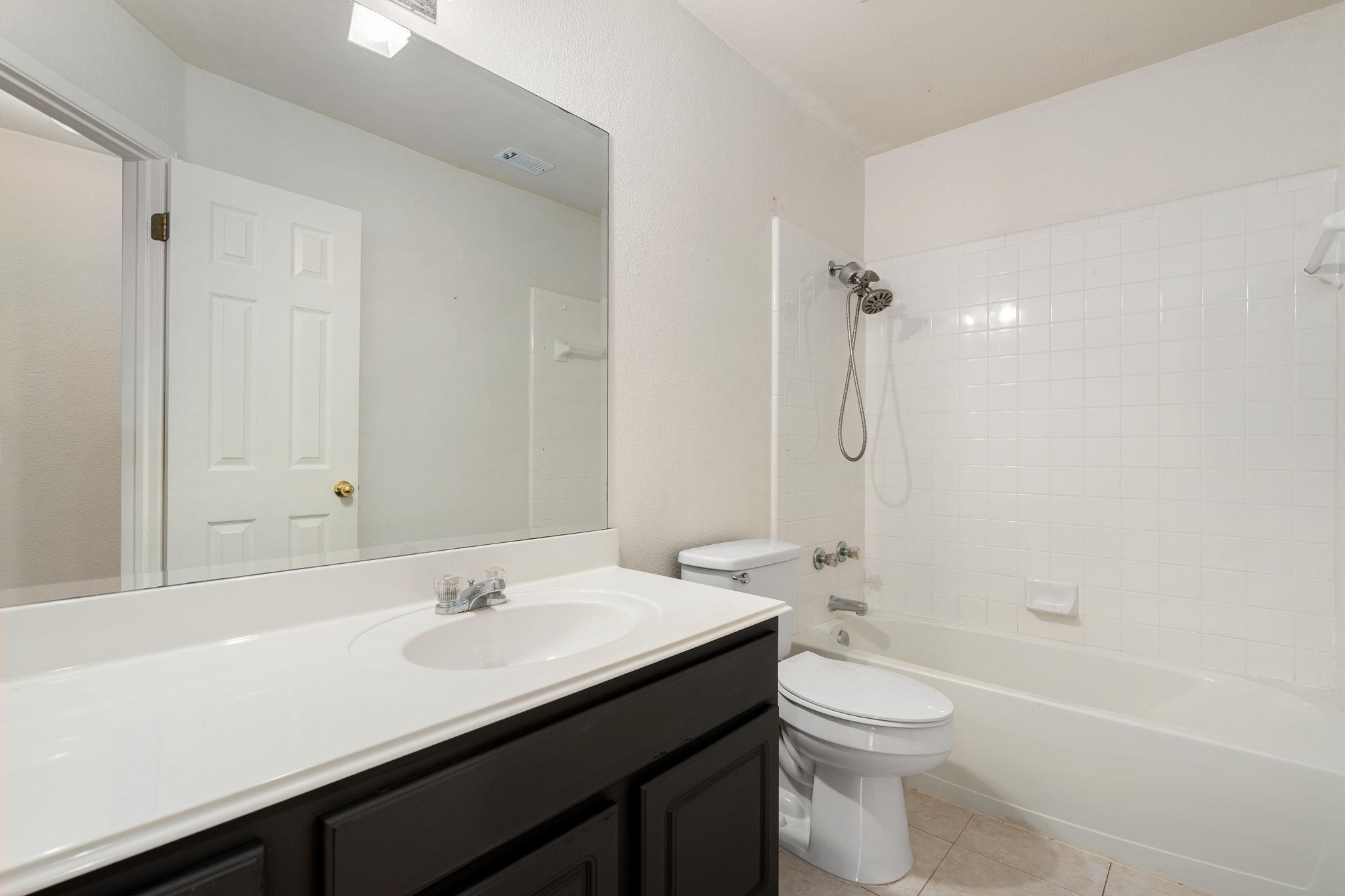2704 Winding Brook Dr, Austin, TX 78748
