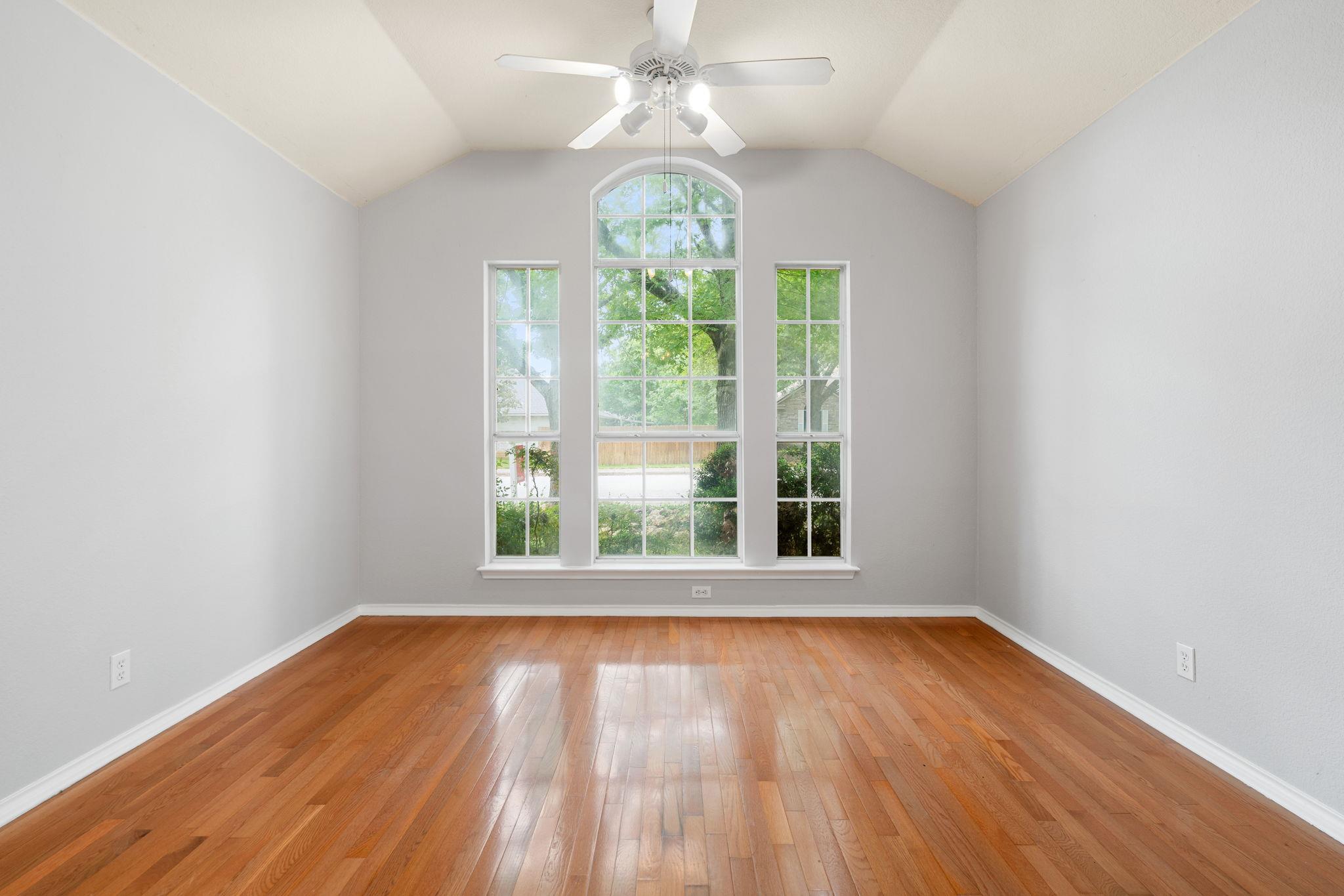 2704 Winding Brook Dr, Austin, TX 78748