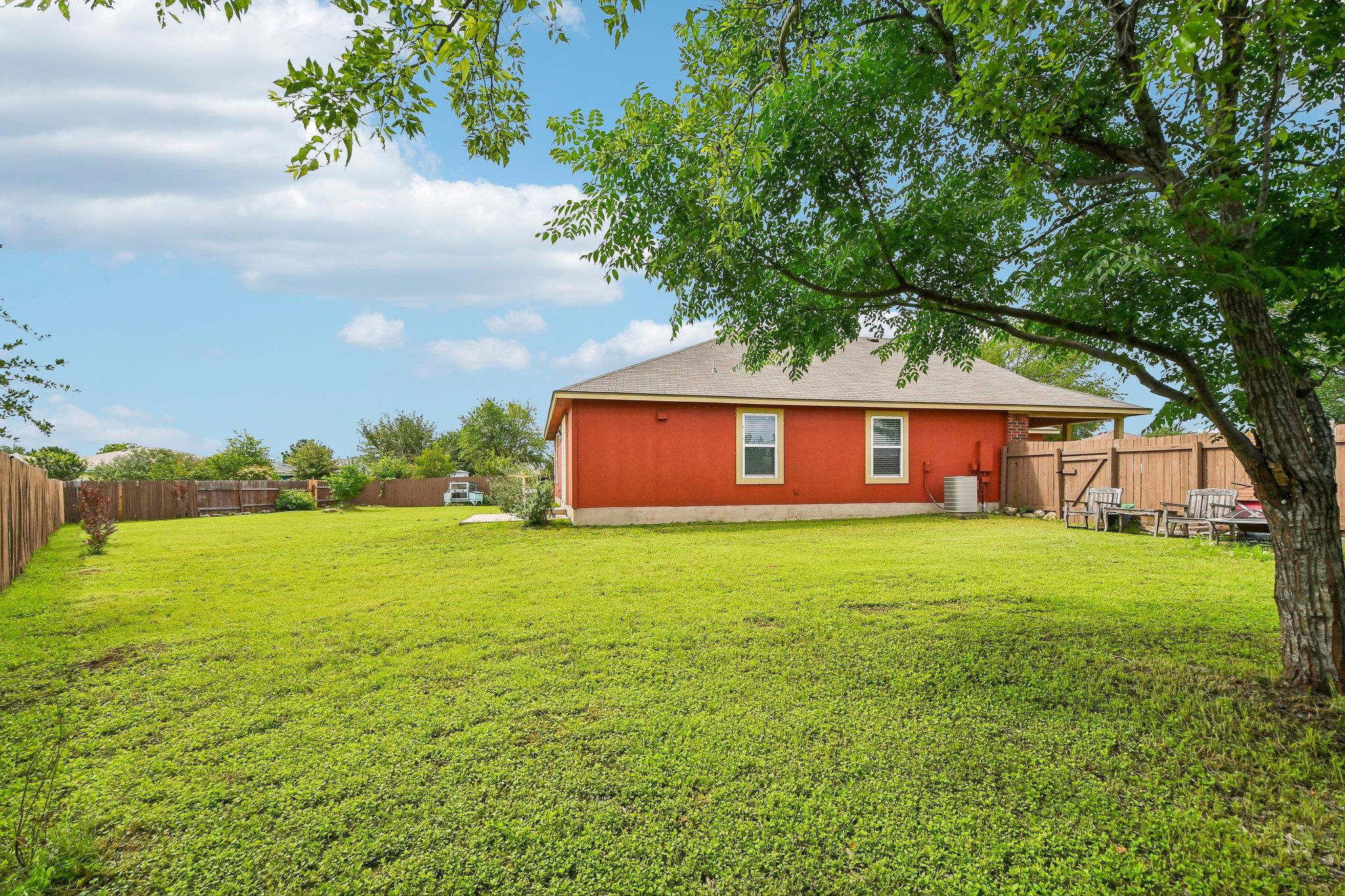 125 Mason Reed Cv, Kyle, TX 78640
