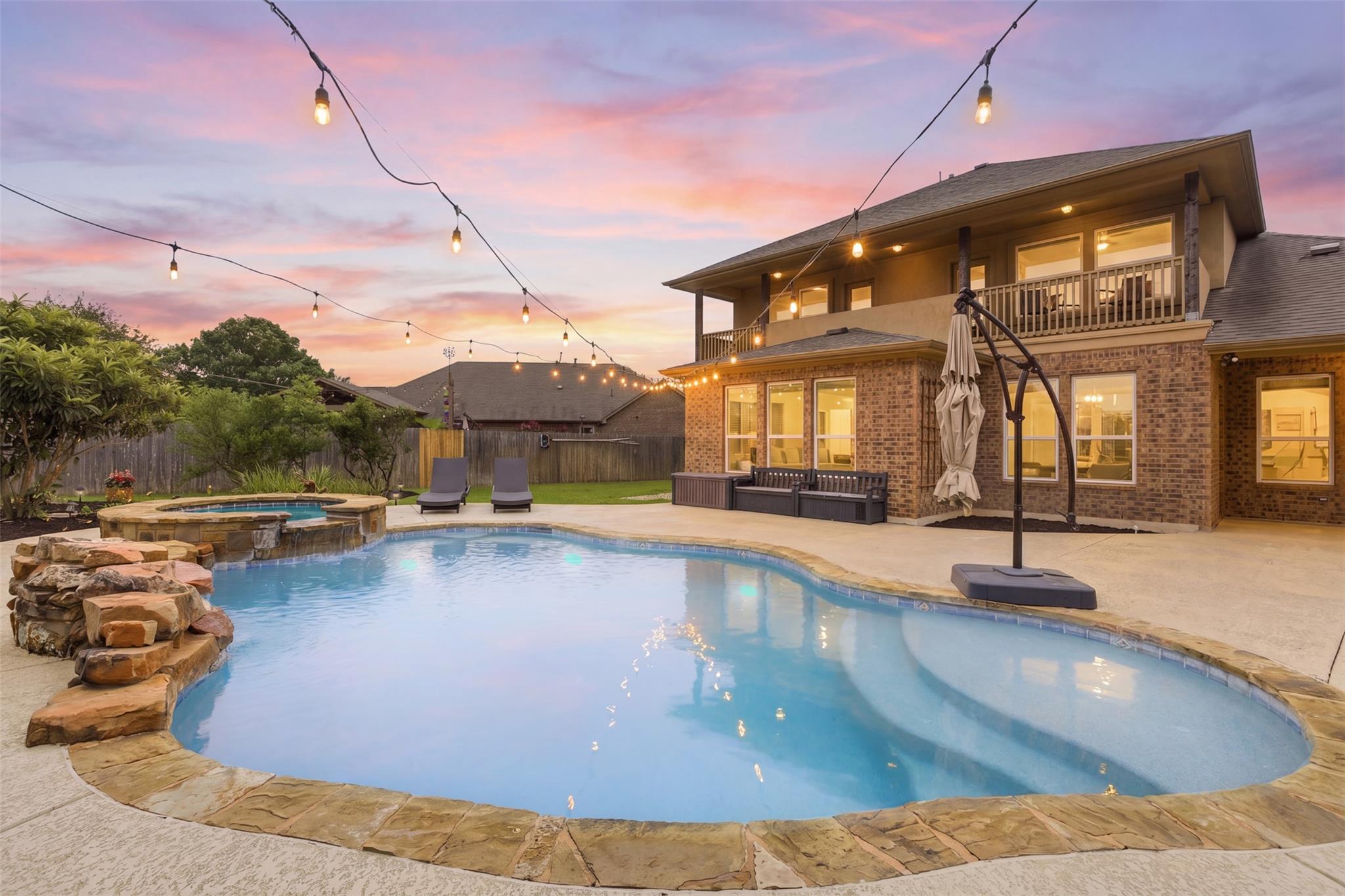 1126 Enclave Way, Hutto, TX 78634