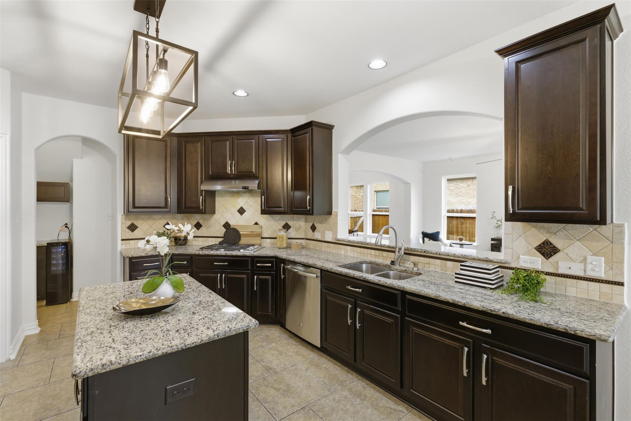 1126 Enclave Way, Hutto, TX 78634