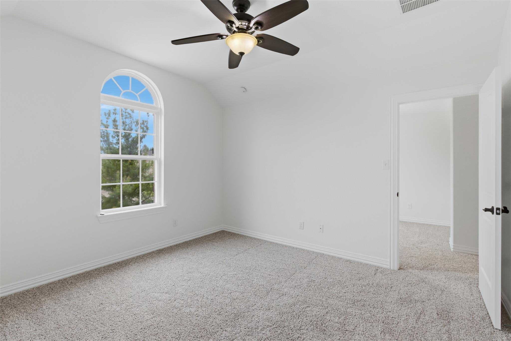 1126 Enclave Way, Hutto, TX 78634