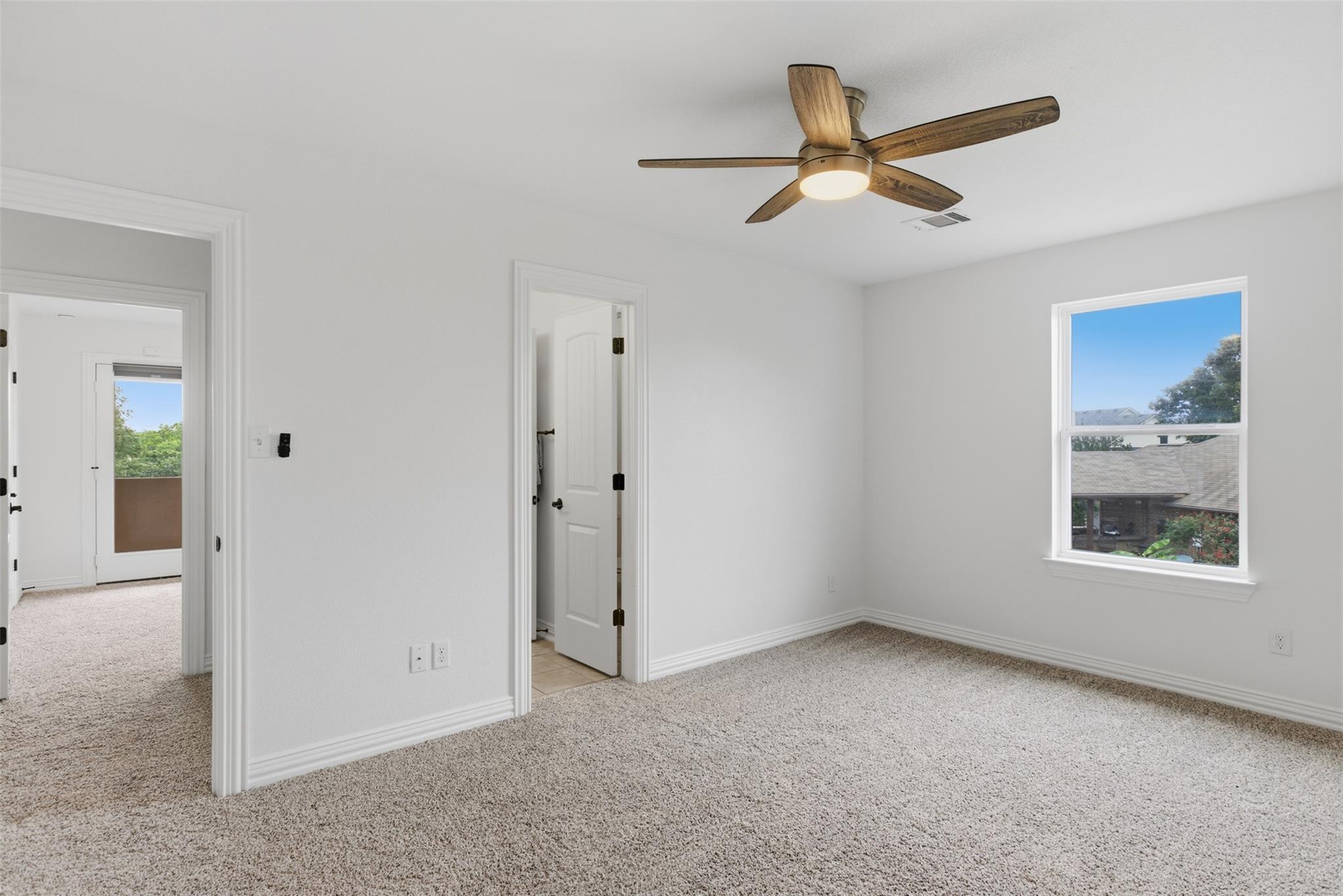 1126 Enclave Way, Hutto, TX 78634