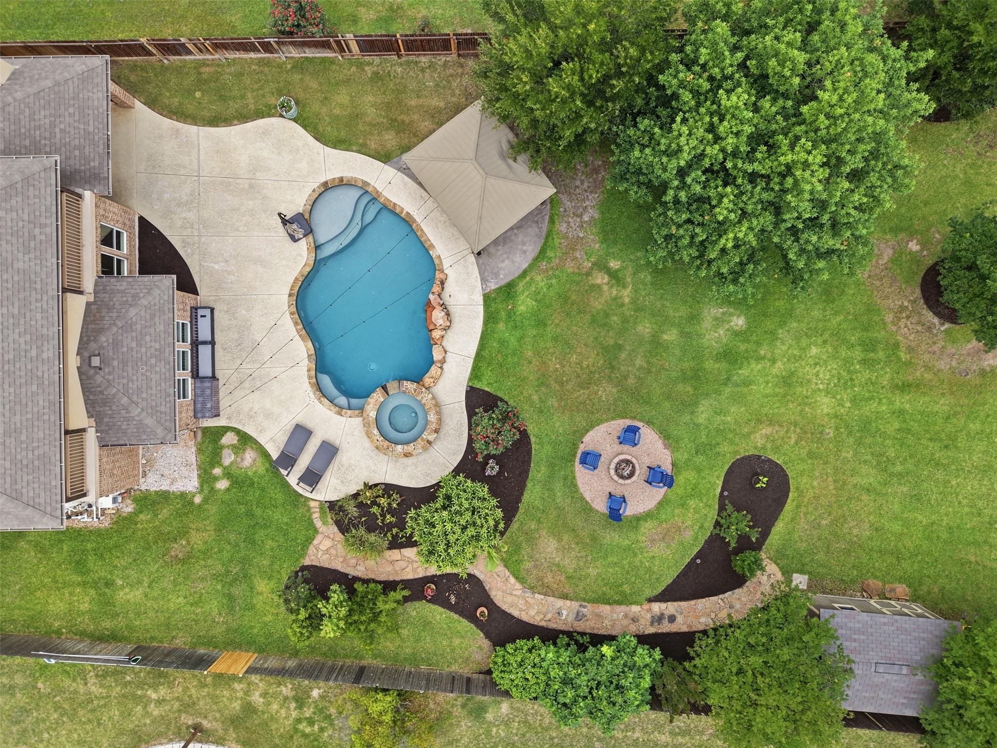 1126 Enclave Way, Hutto, TX 78634