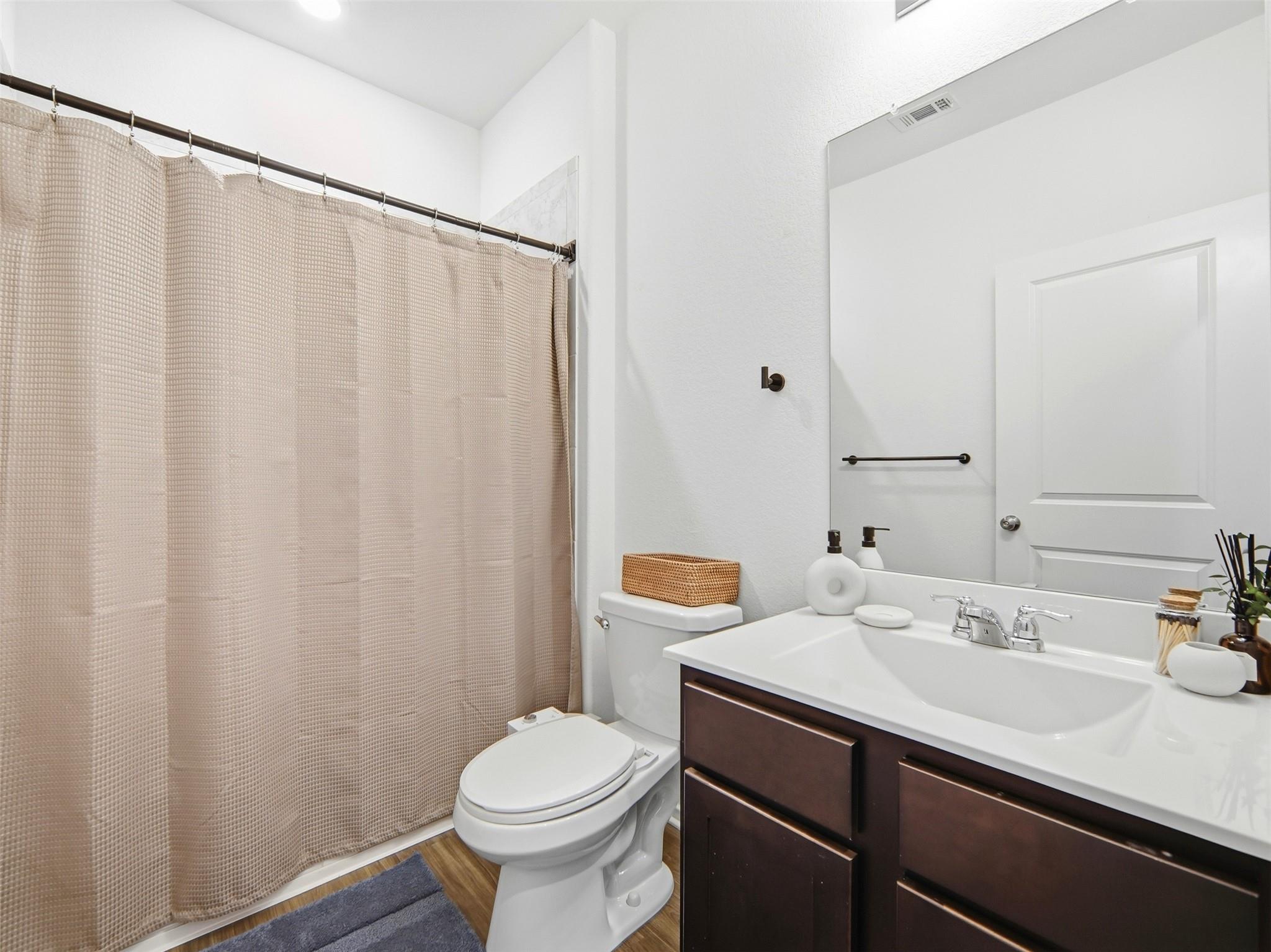 10215 Buster Dr, Austin, TX 78748
