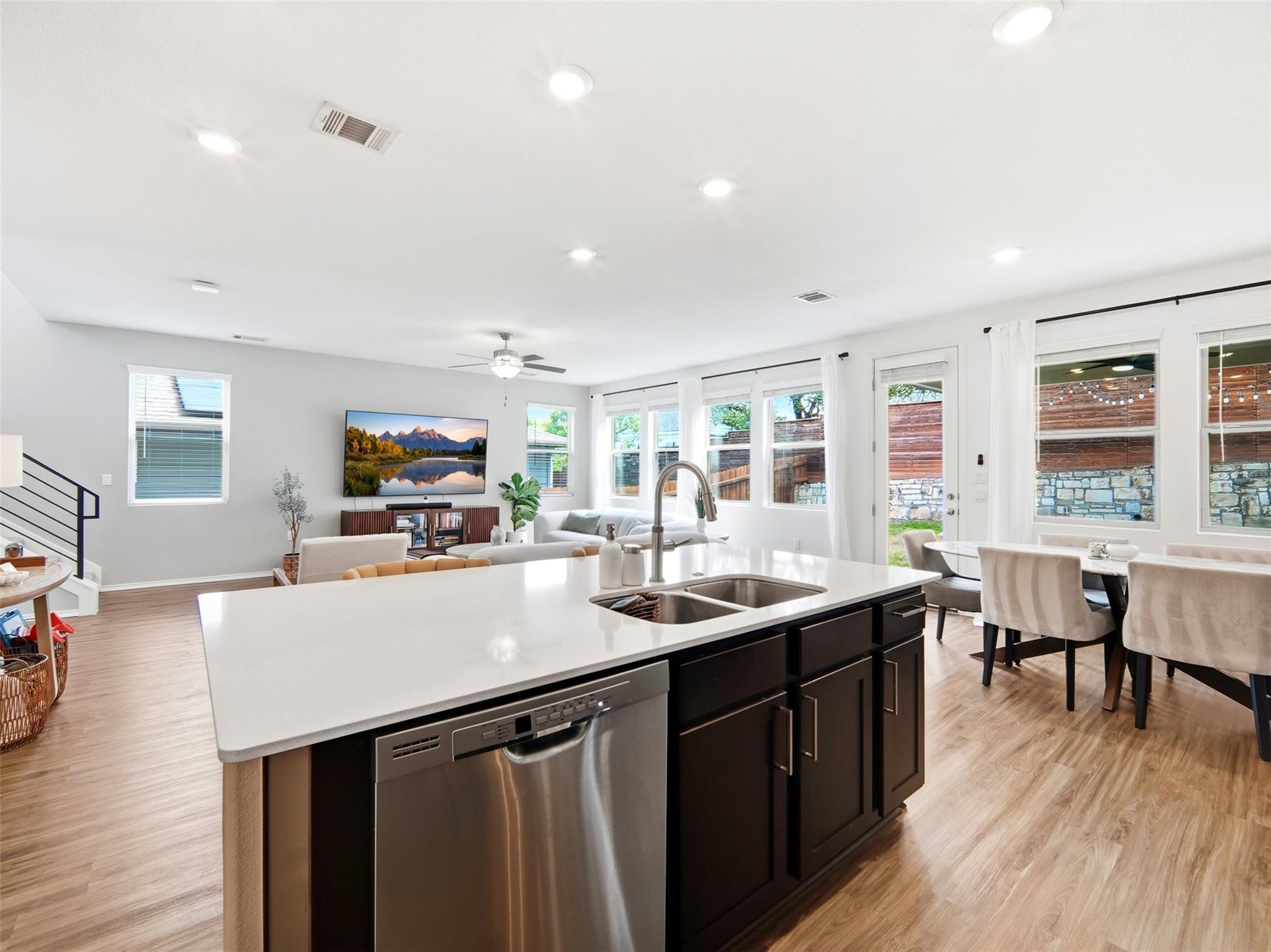 10215 Buster Dr, Austin, TX 78748
