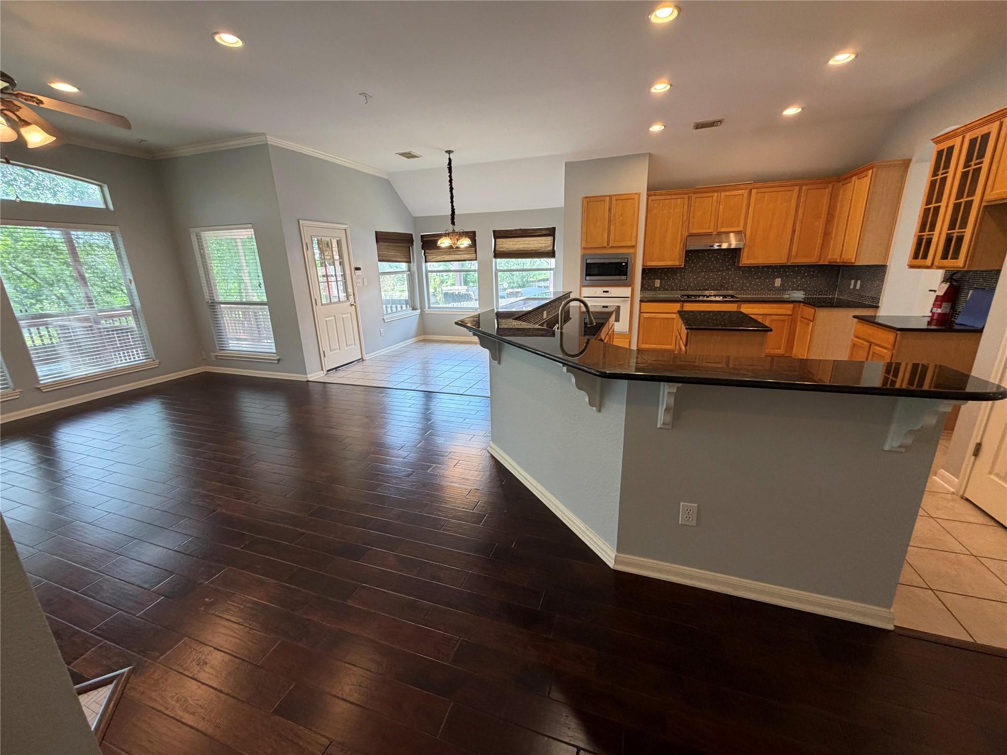 8413 Sea Ash Cir, Round Rock, TX 78681