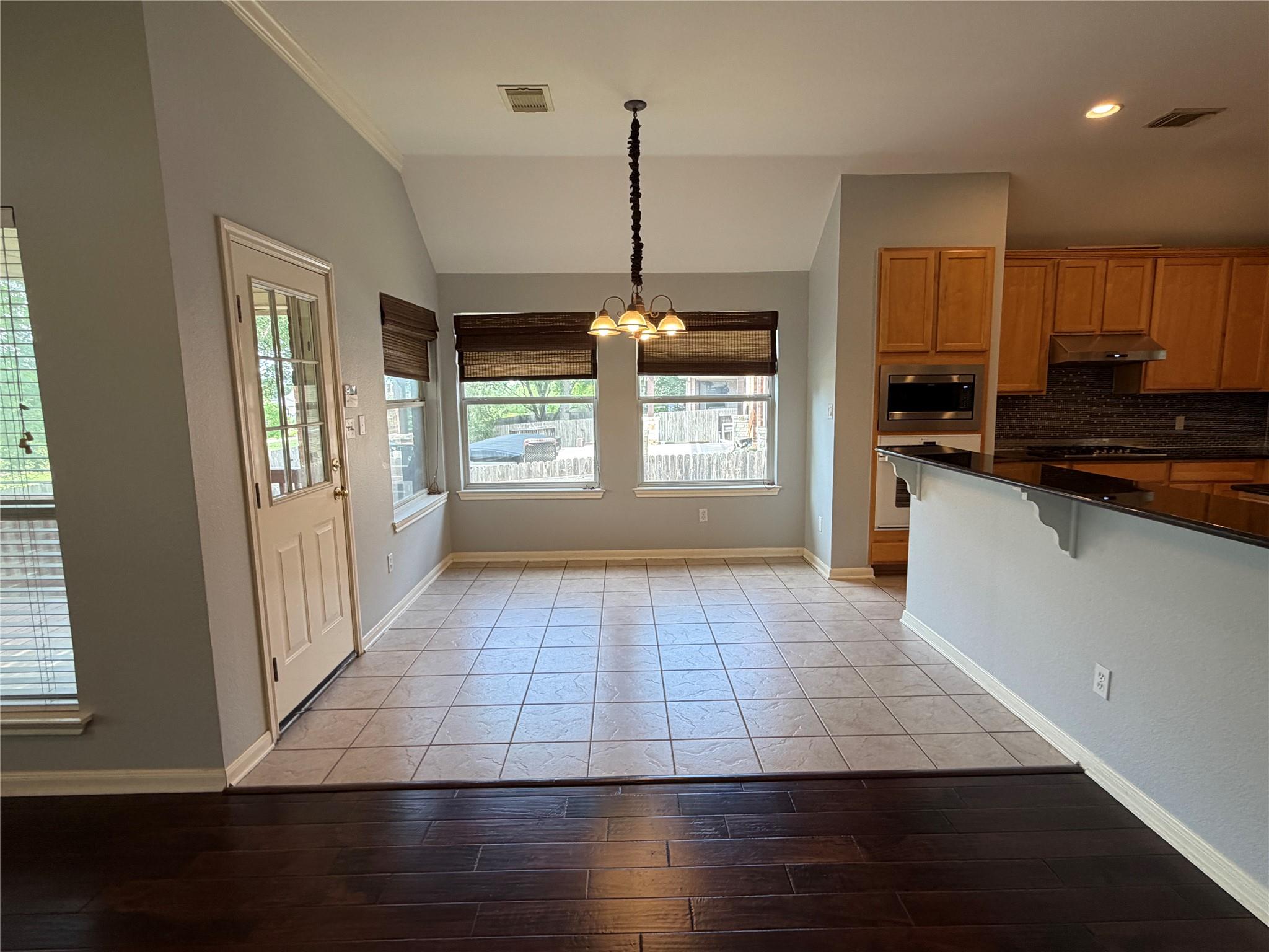 8413 Sea Ash Cir, Round Rock, TX 78681