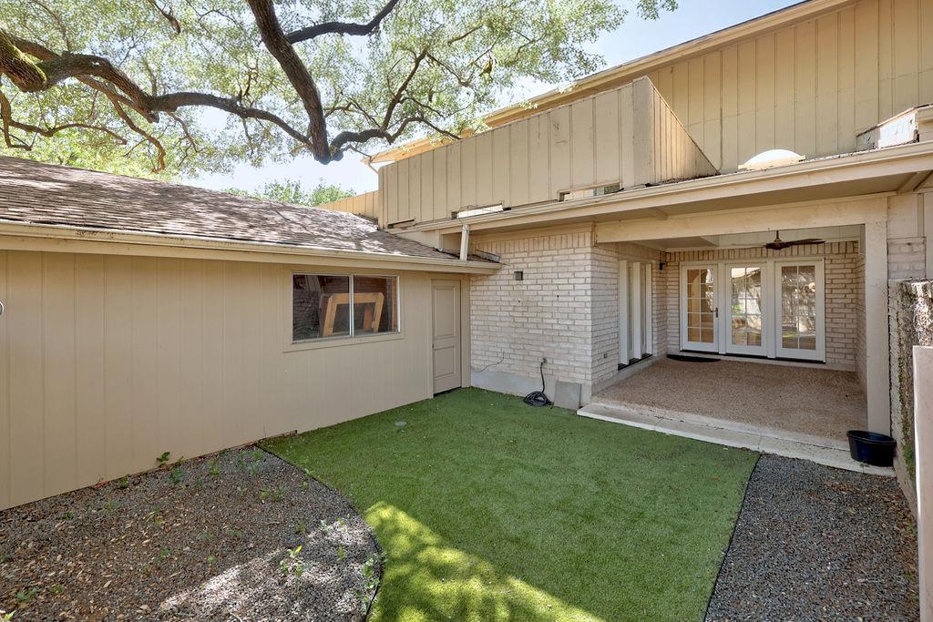 8102 East Ct, Austin, TX 78759