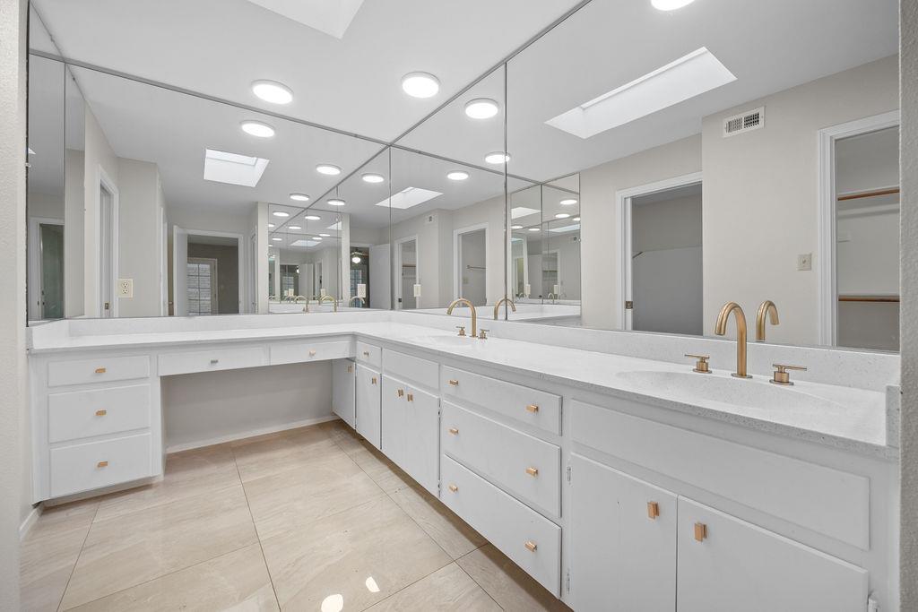 8102 East Ct, Austin, TX 78759