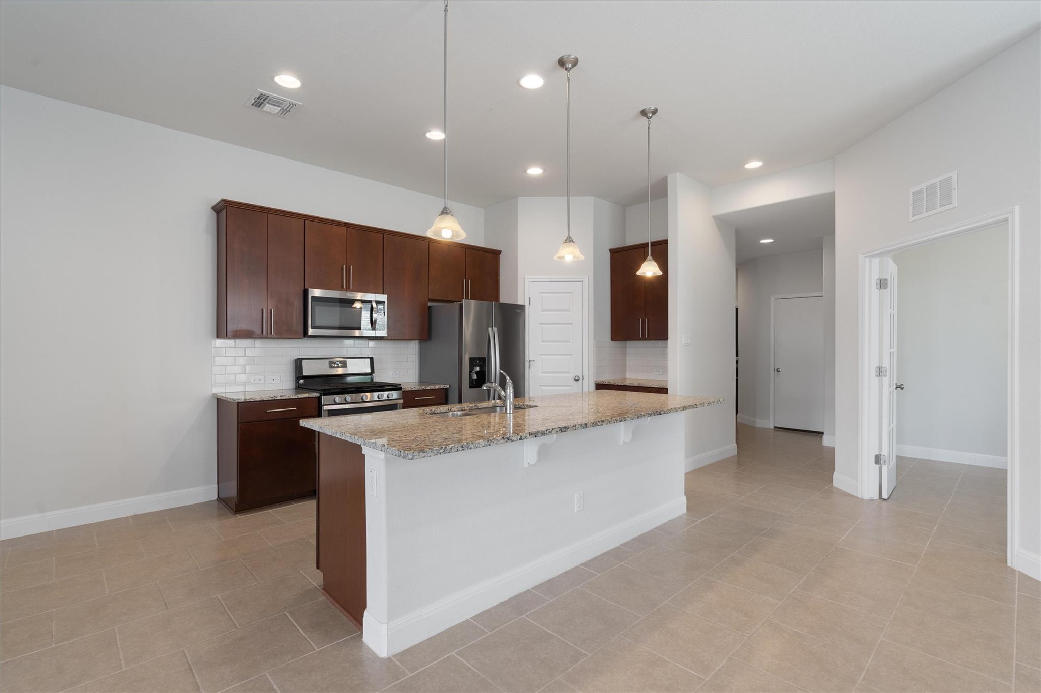 209 Methodius Dr, Hutto, TX 78634