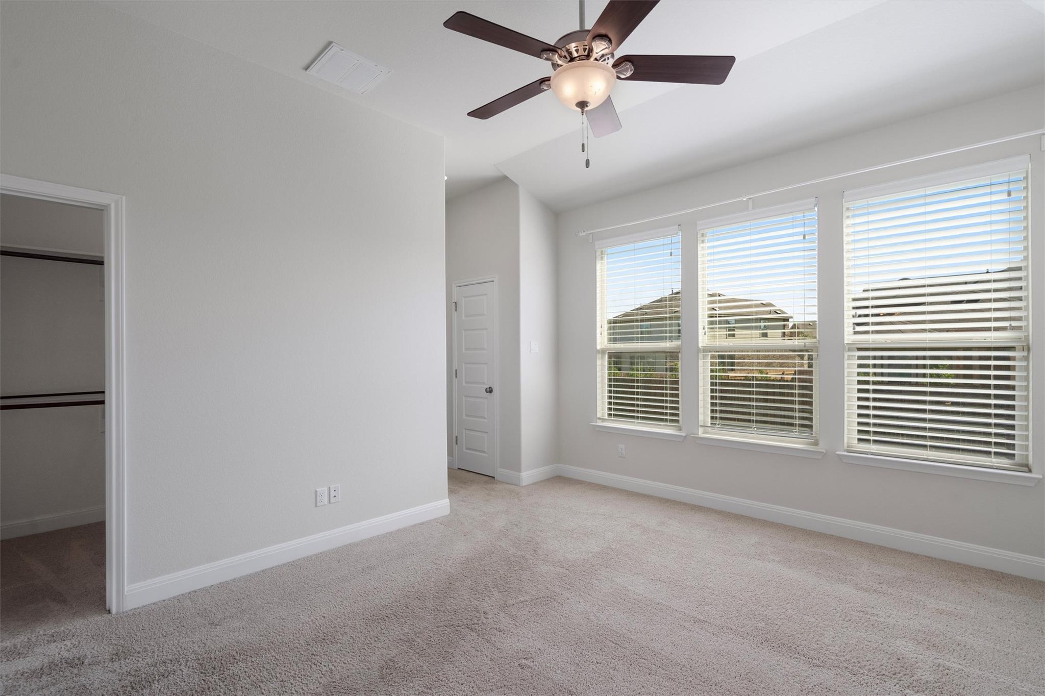 209 Methodius Dr, Hutto, TX 78634