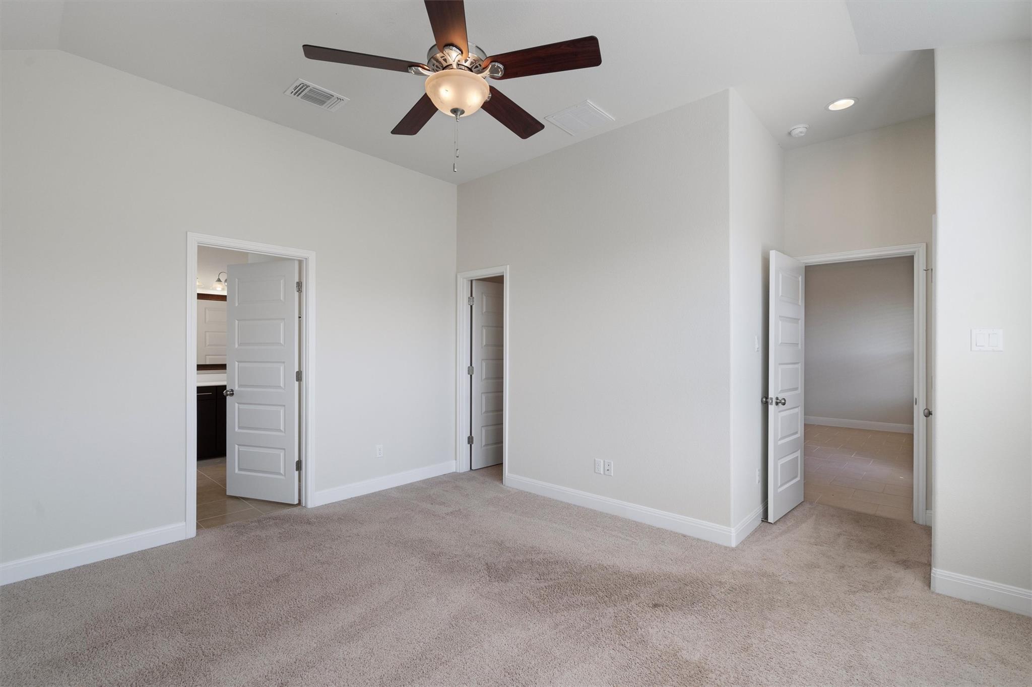209 Methodius Dr, Hutto, TX 78634