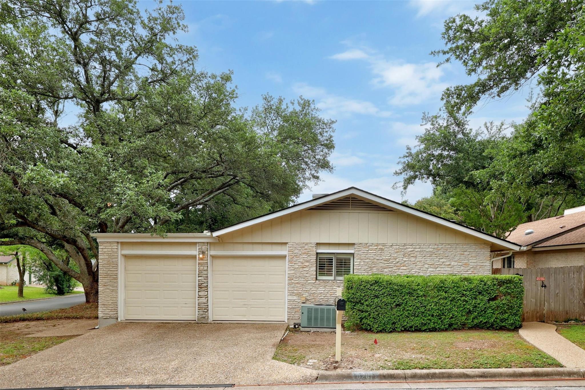 6201 Quail Holw, Austin, TX 78750
