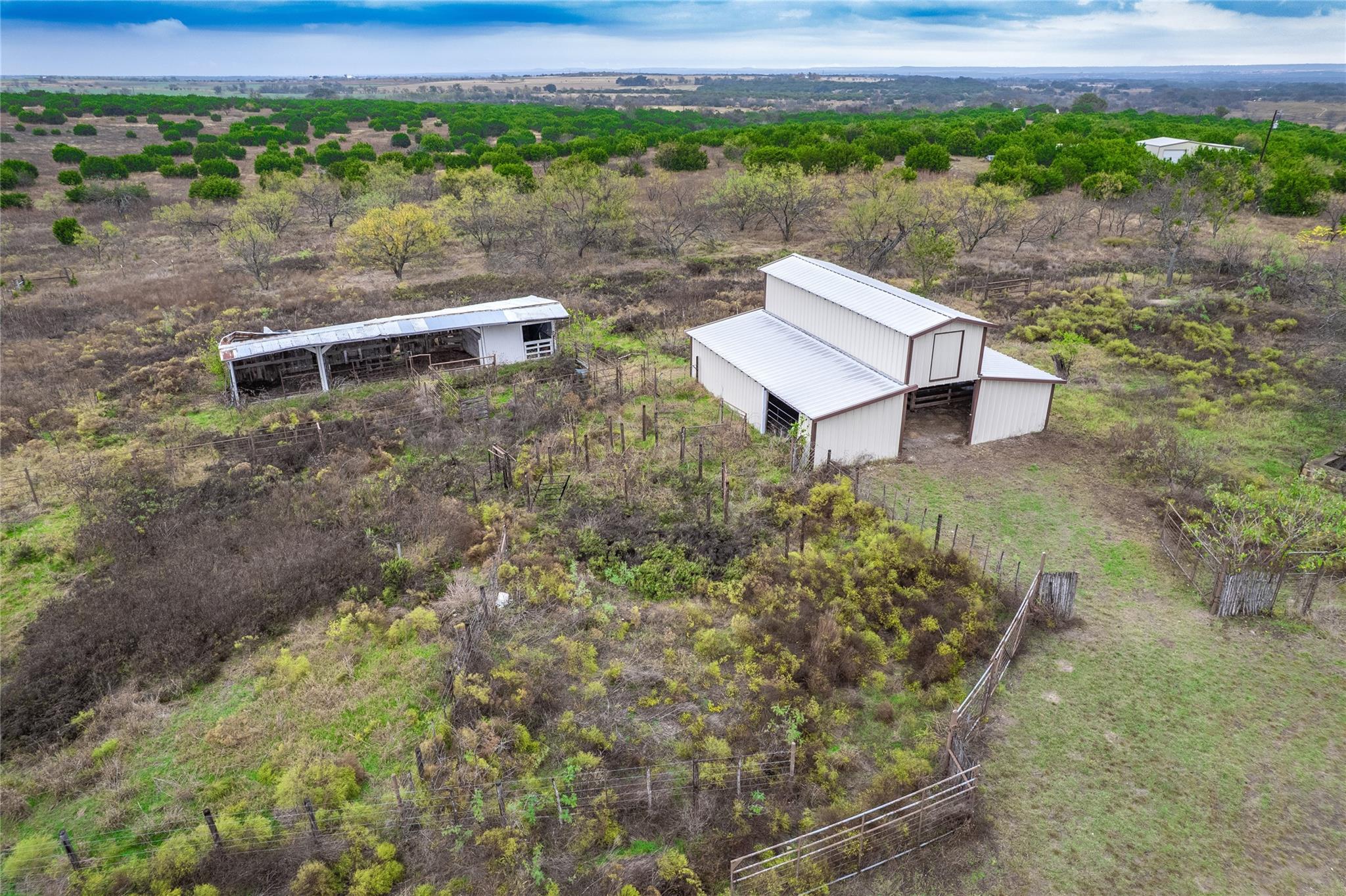 1350 County Road 414, Jonesboro, TX 76538