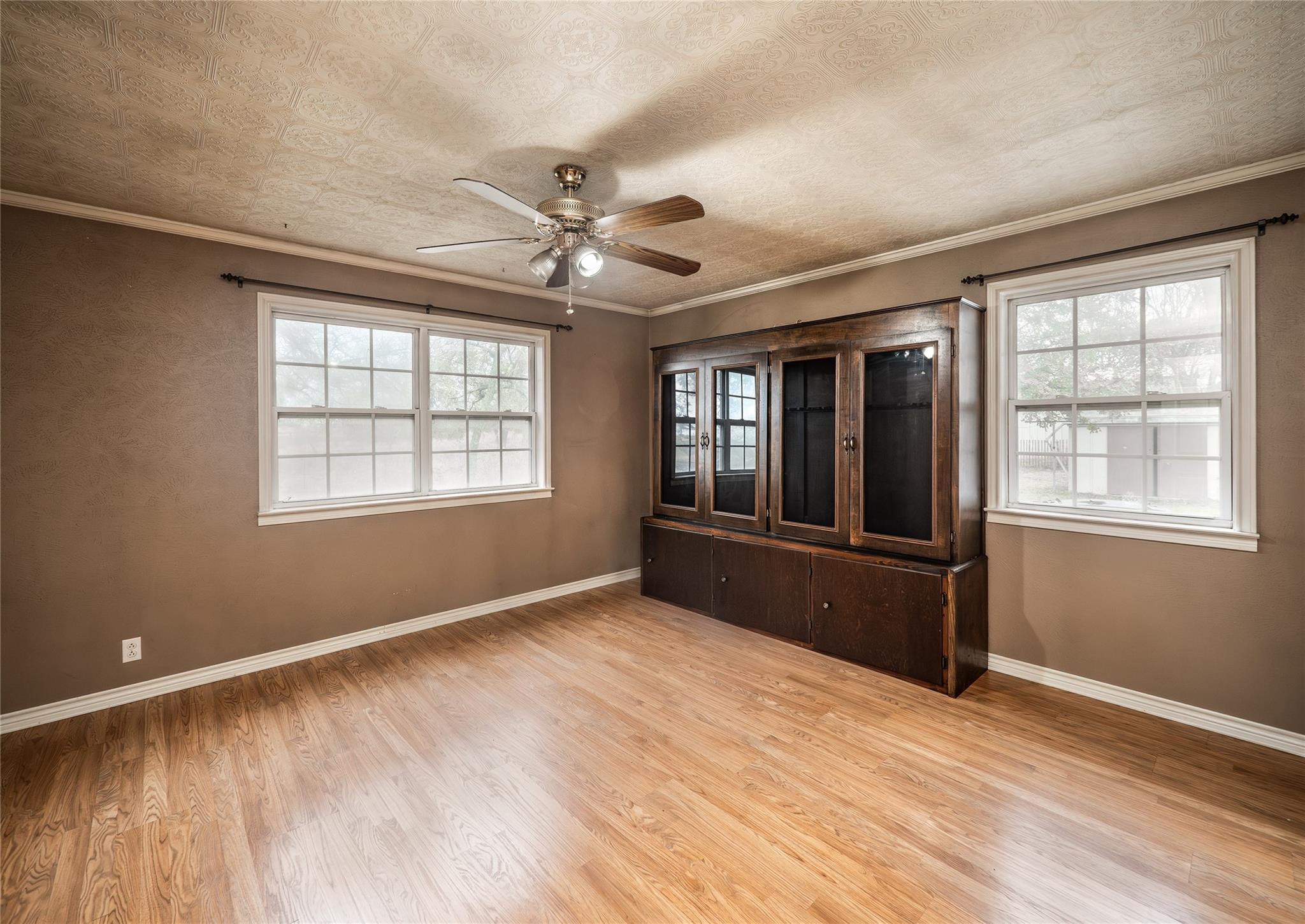 1350 County Road 414, Jonesboro, TX 76538