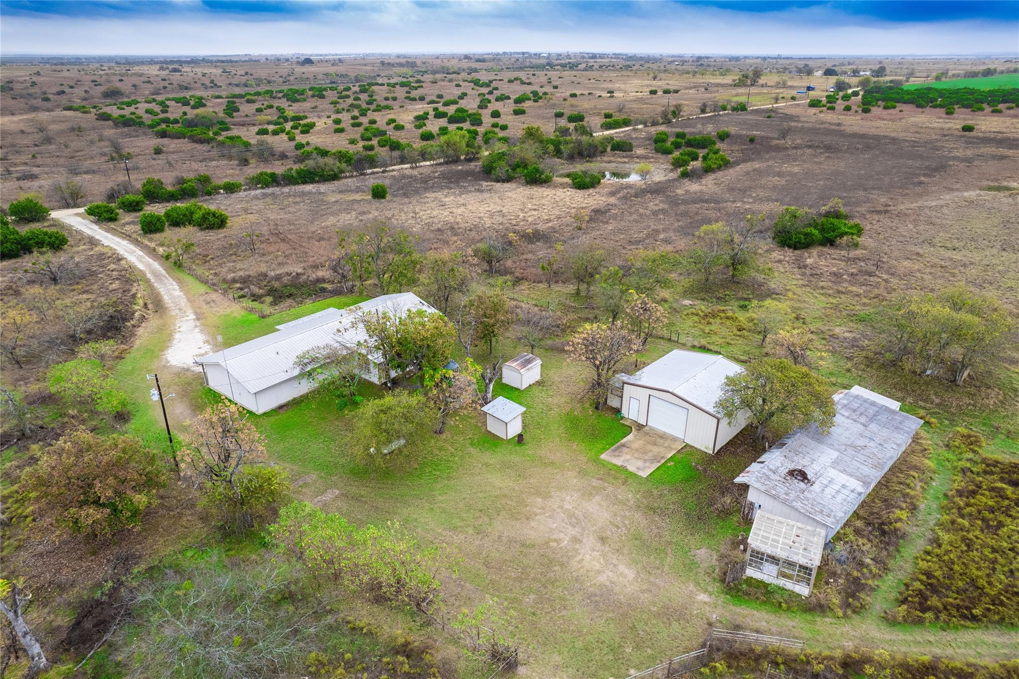 1350 County Road 414, Jonesboro, TX 76538