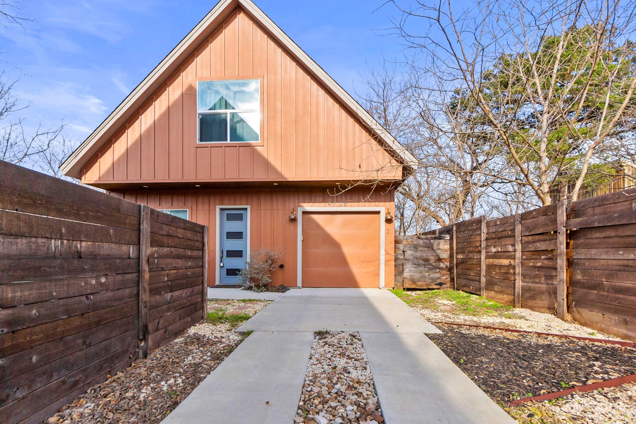 4706 Santa Anna St # 2, Austin, TX 78721