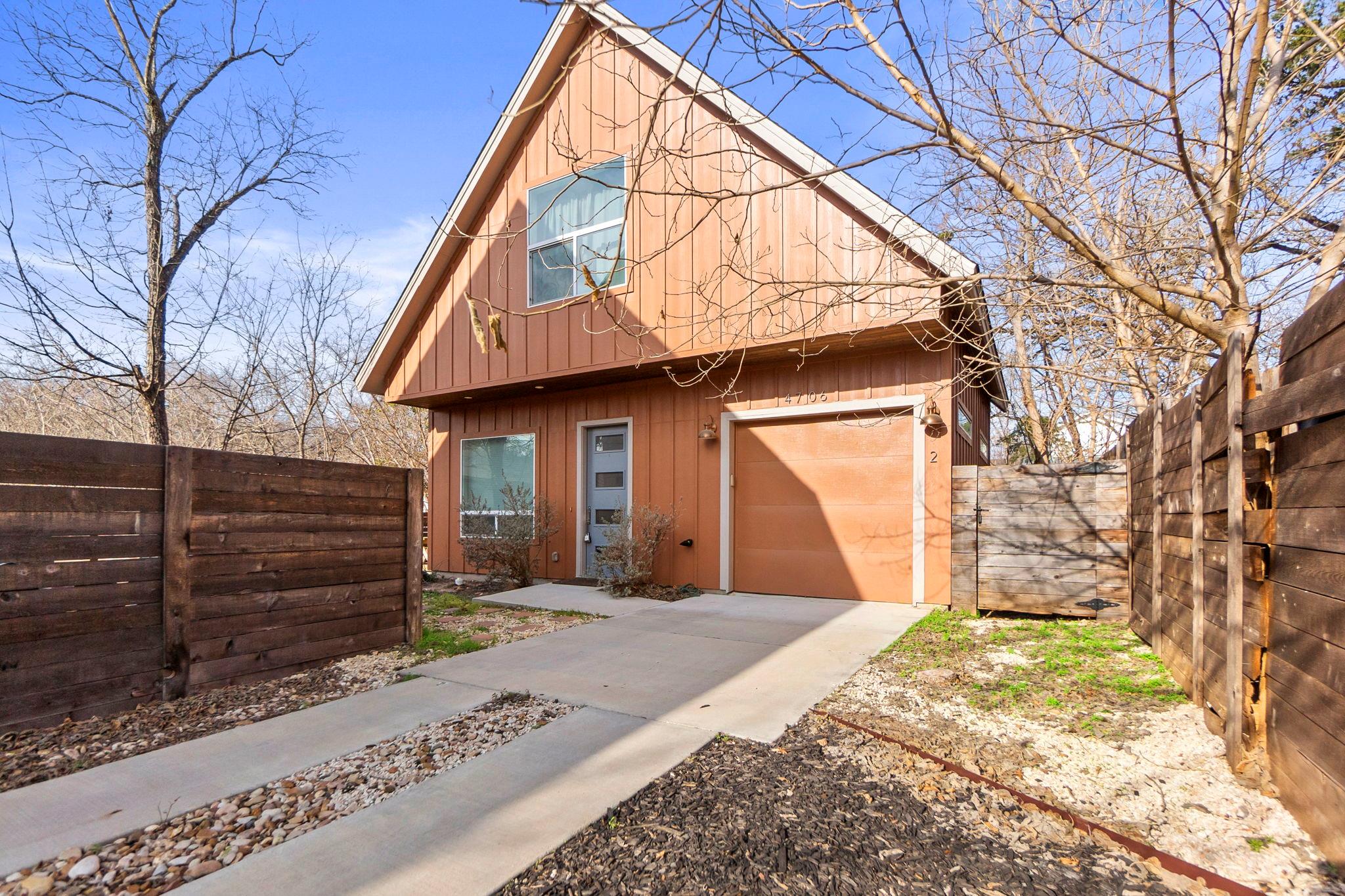 4706 Santa Anna St # 2, Austin, TX 78721