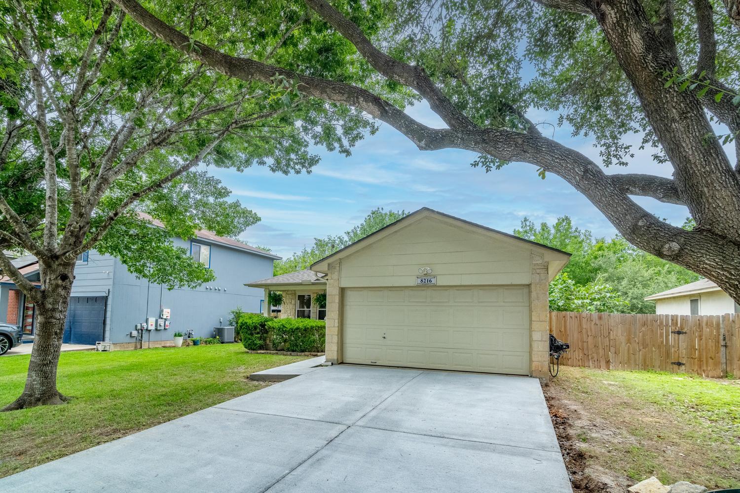 8216 Flaxen Dr, Austin, TX 78747