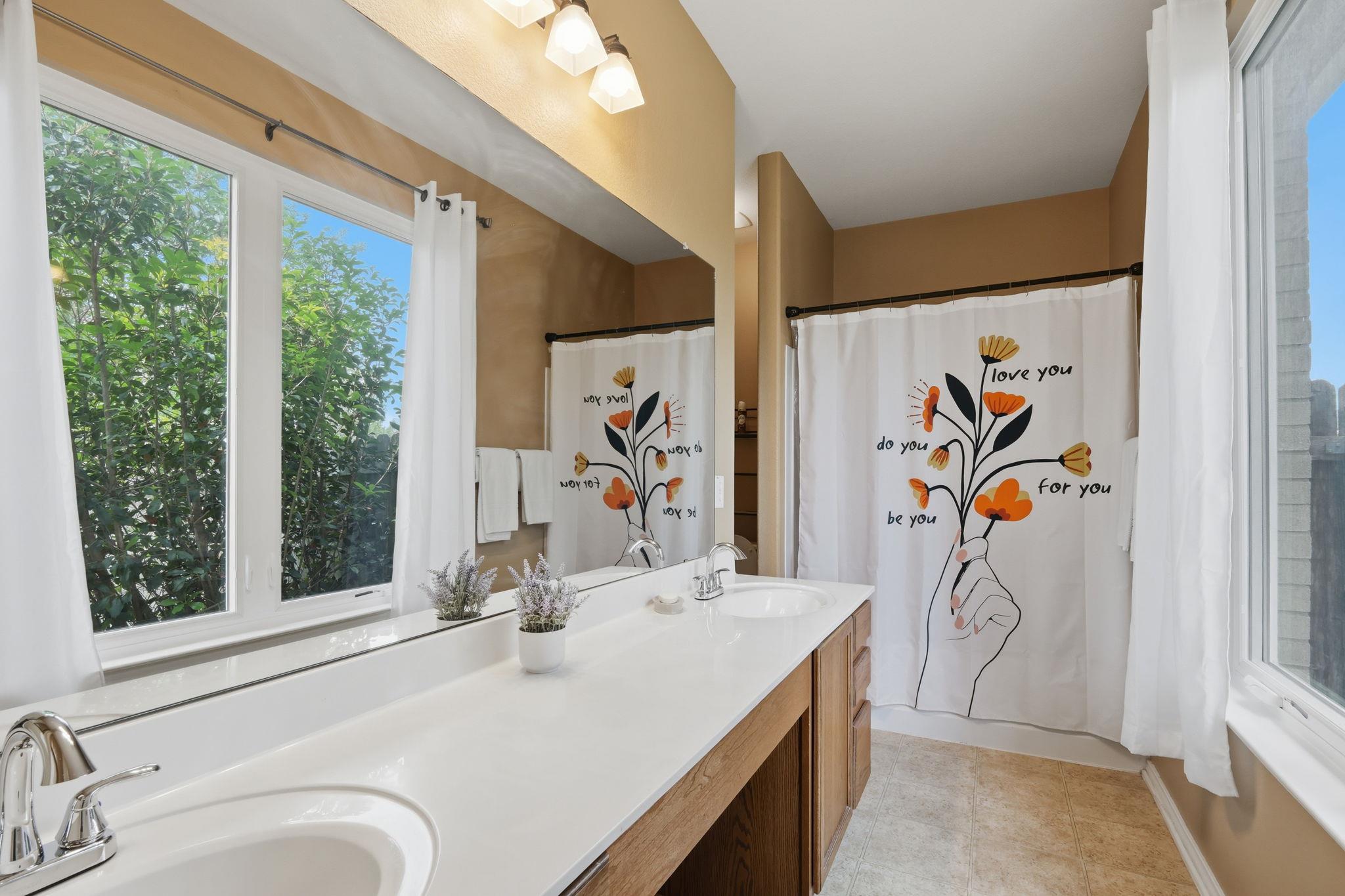 109 Silver Lace Ln, Round Rock, TX 78664