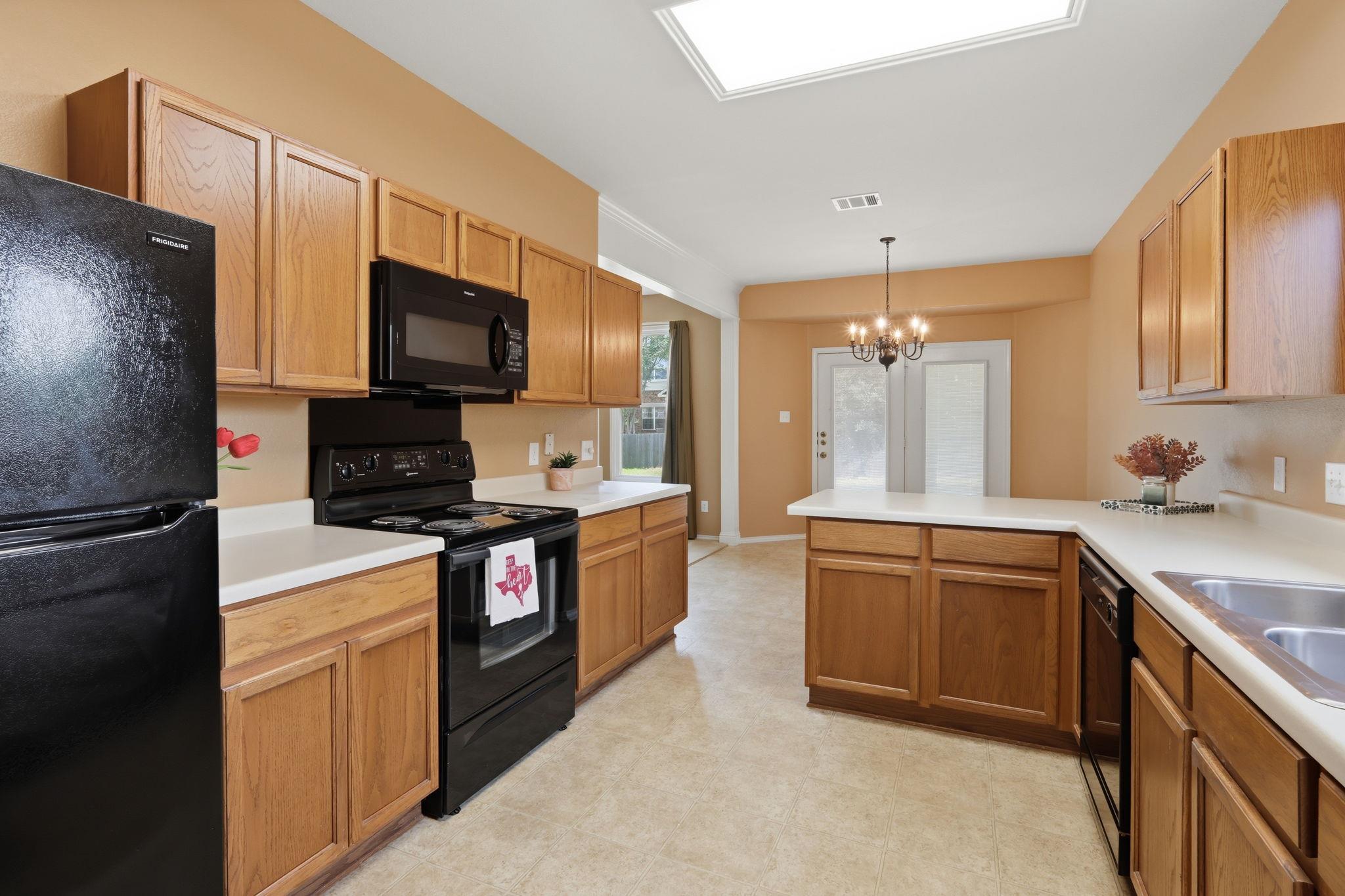 109 Silver Lace Ln, Round Rock, TX 78664