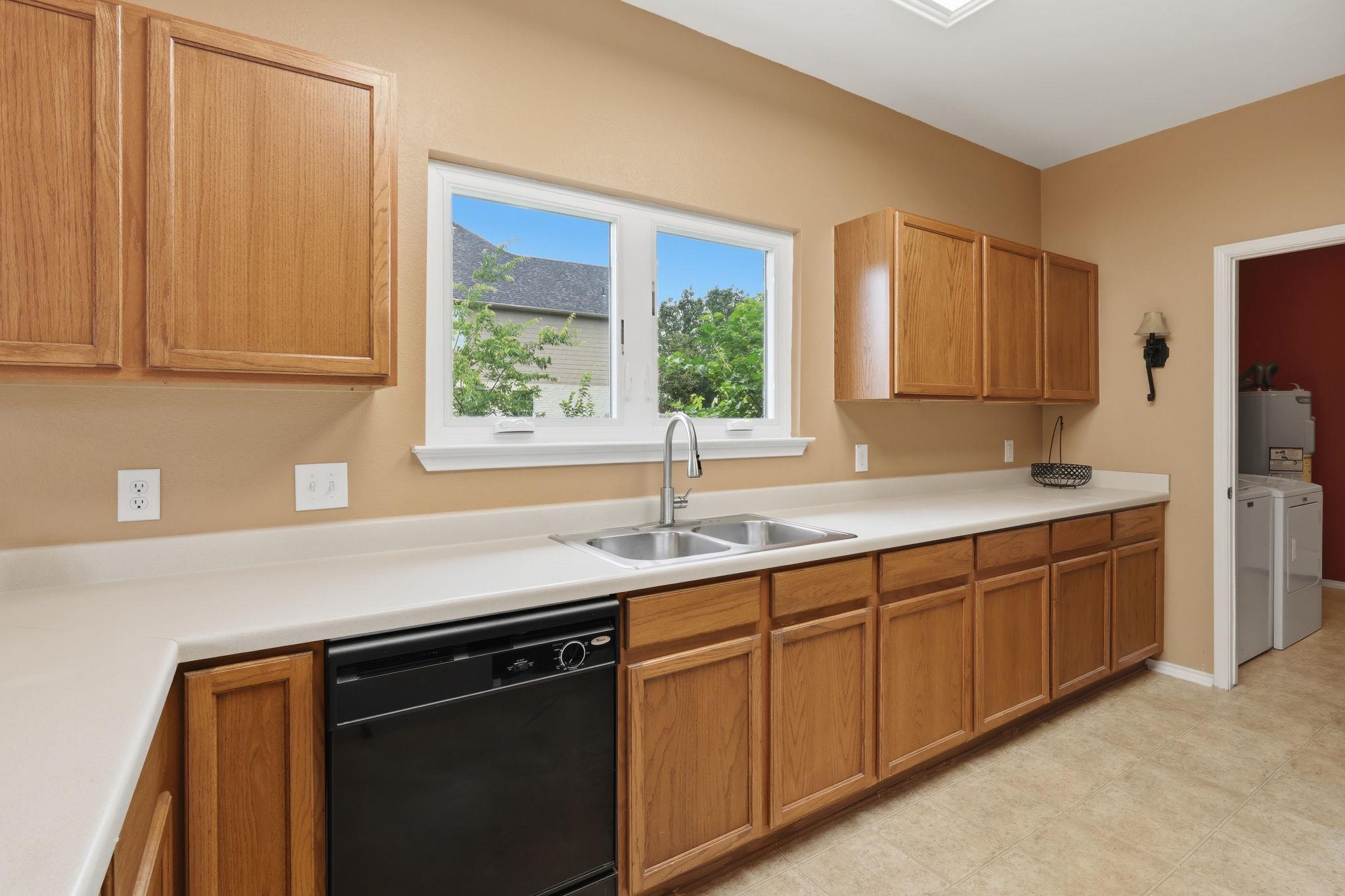 109 Silver Lace Ln, Round Rock, TX 78664