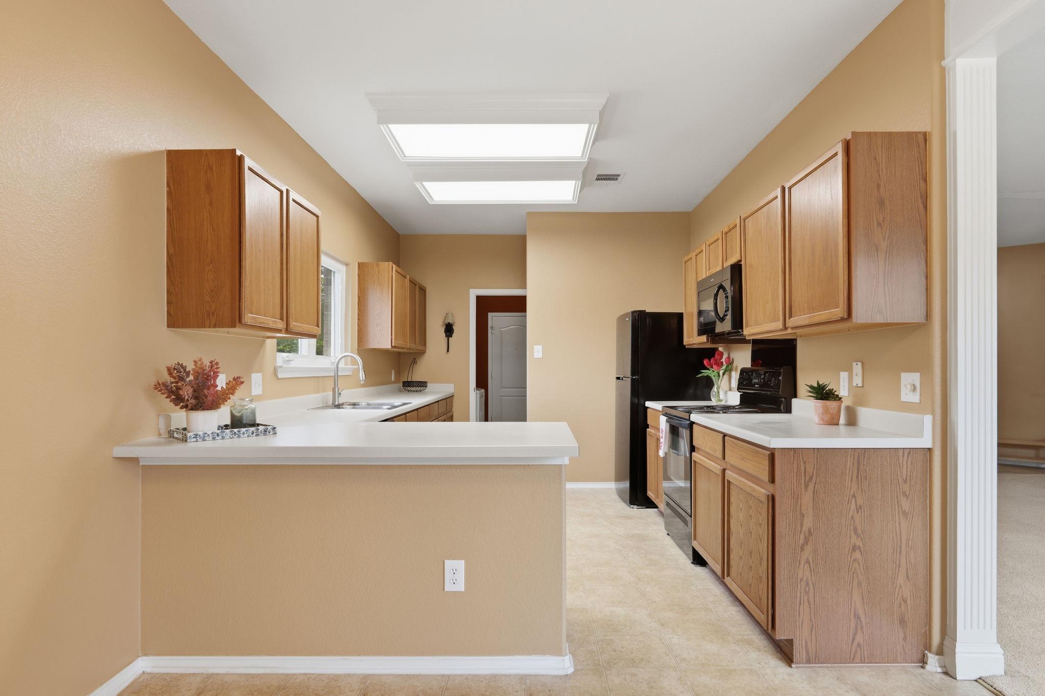 109 Silver Lace Ln, Round Rock, TX 78664