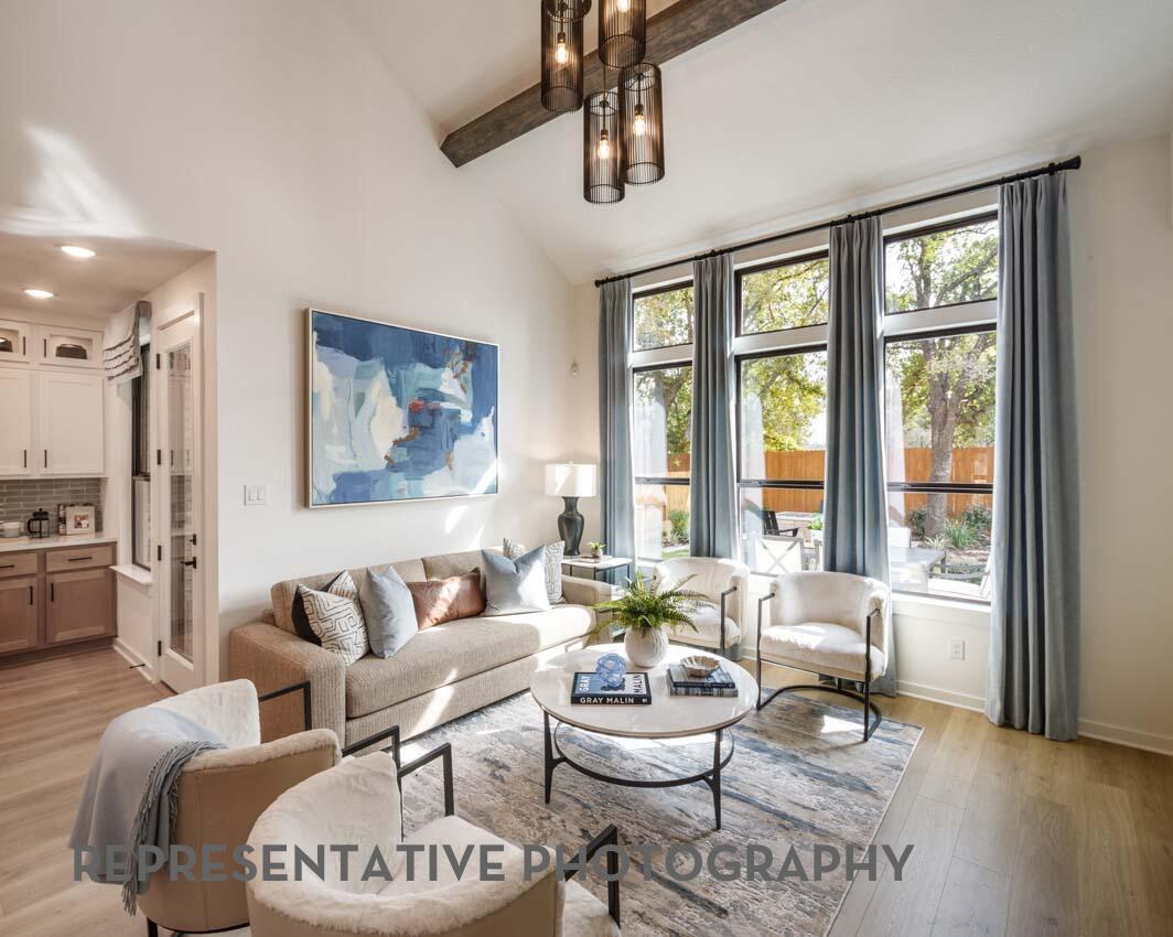 233 Rightfield Dr, Liberty Hill, TX 78642