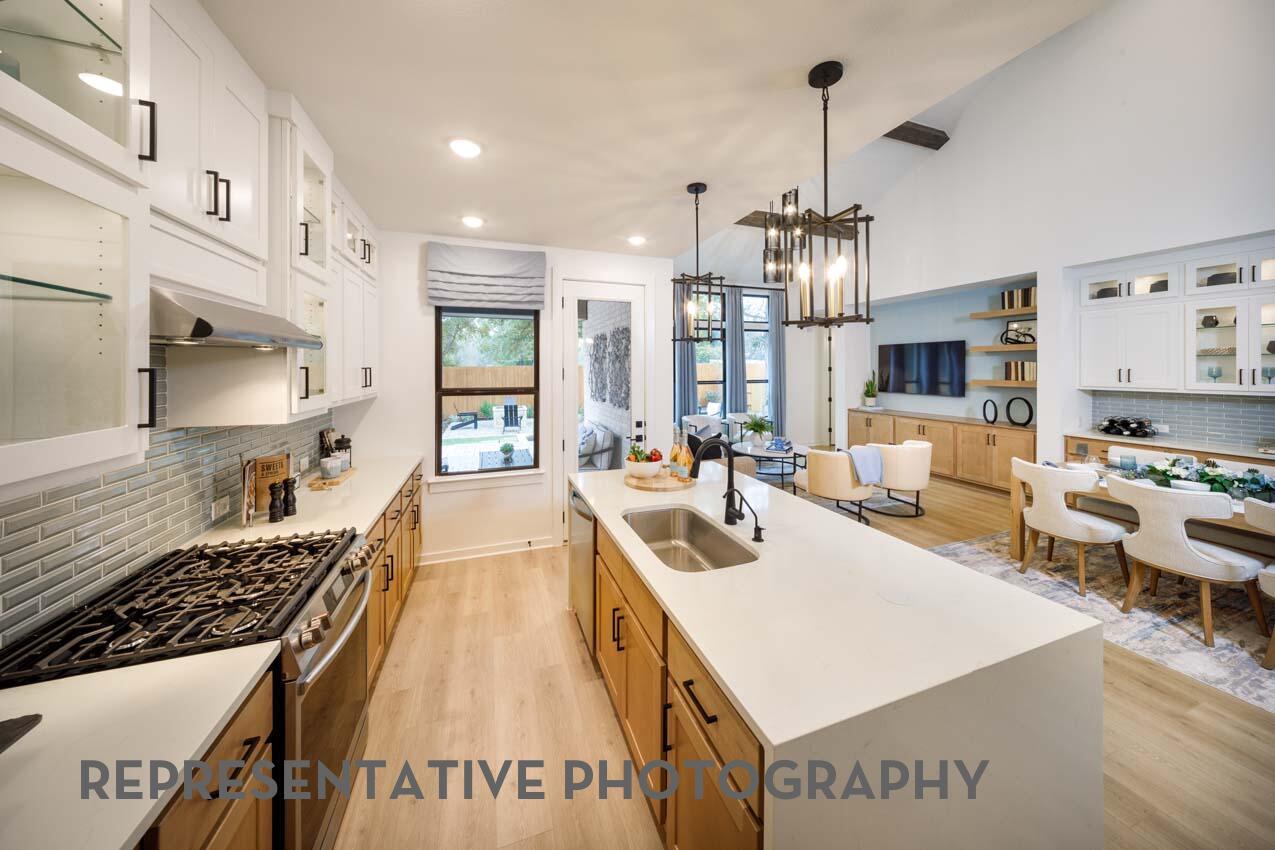 233 Rightfield Dr, Liberty Hill, TX 78642