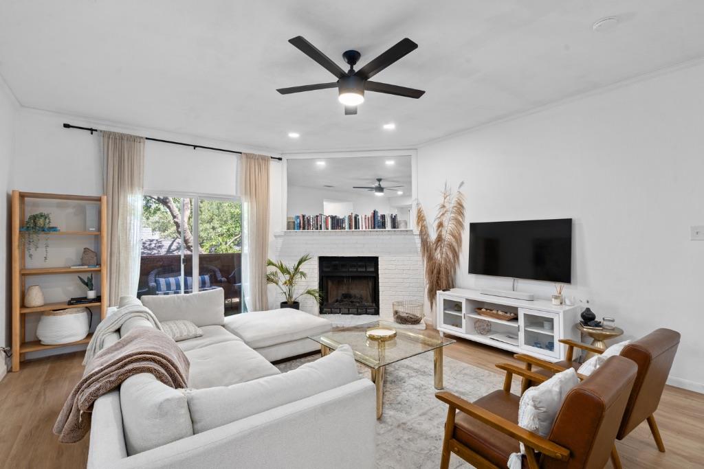 2508 W 12th St # 203, Austin, TX 78703