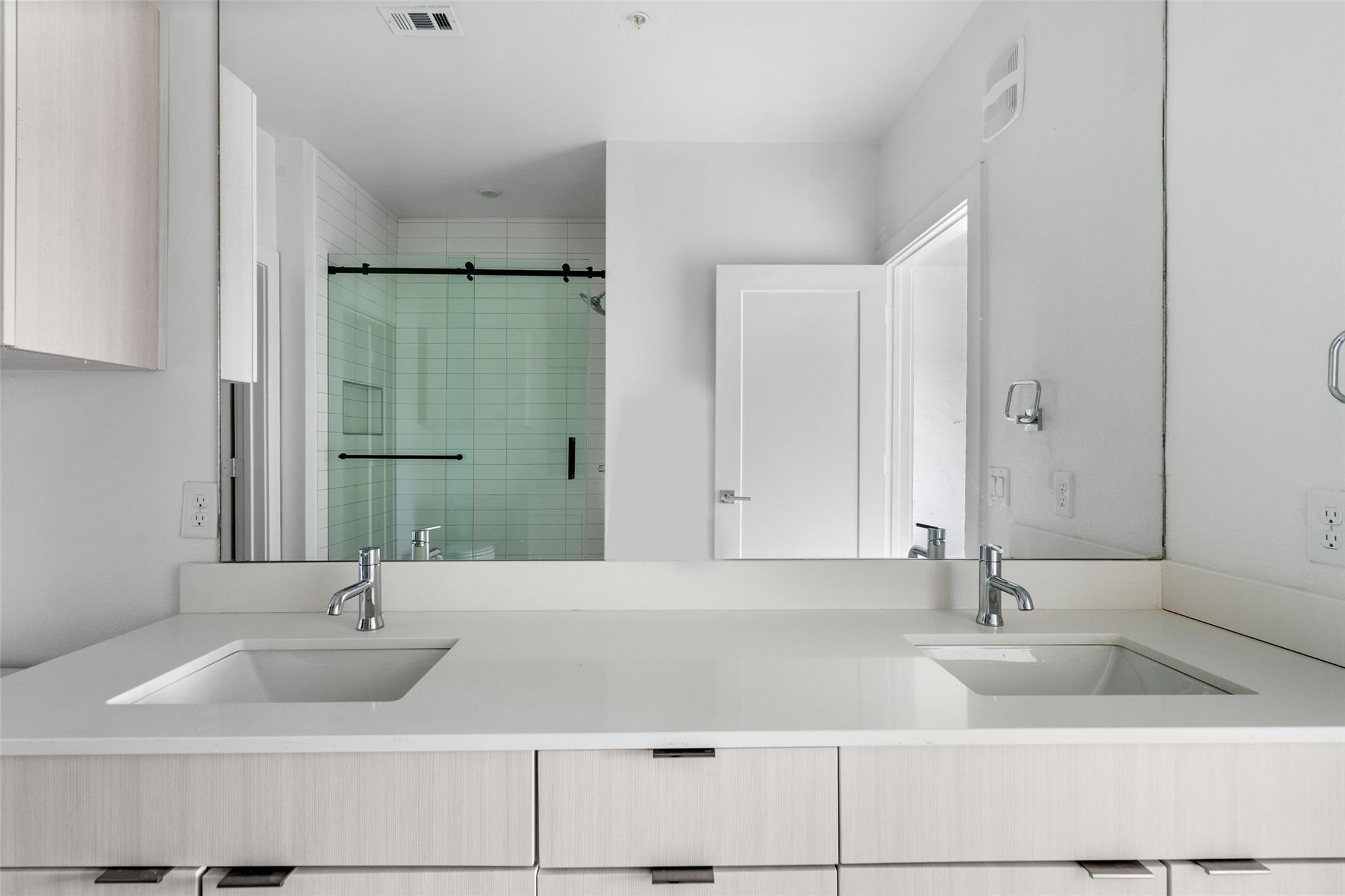 4802 S Congress Ave # 424, Austin, TX 78745