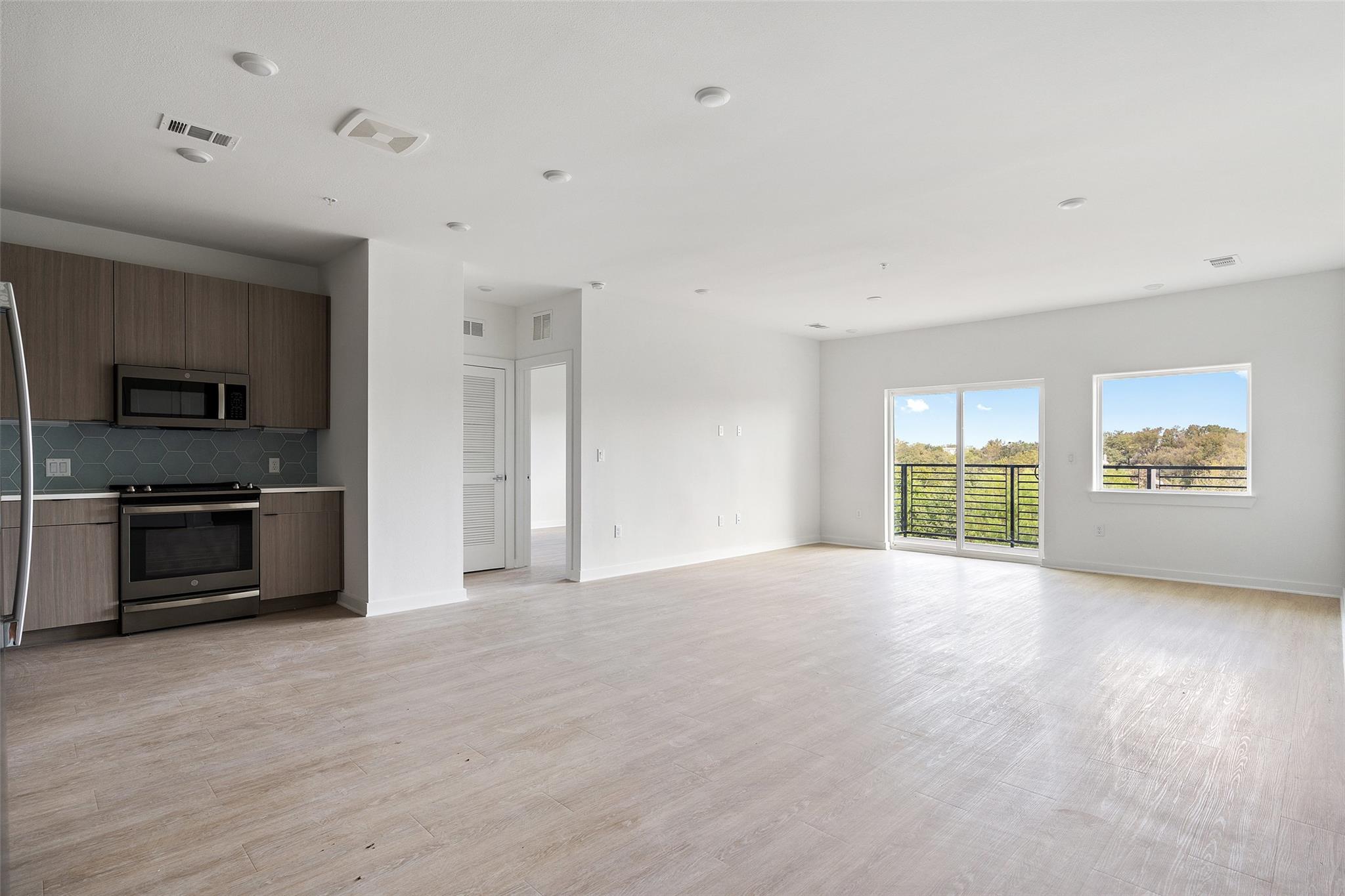 4802 S Congress Ave # 424, Austin, TX 78745