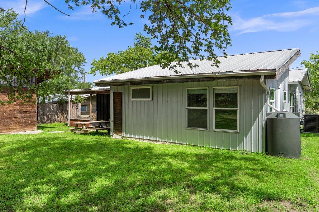 4305 Leslie Ave, Austin, TX 78721