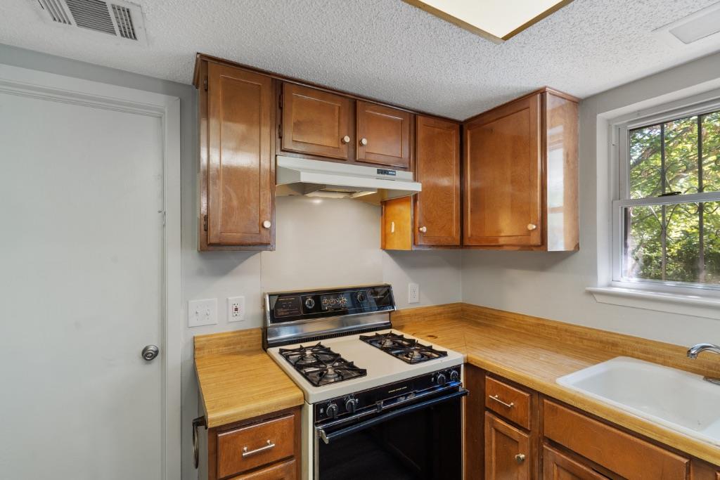 11809 Eubank Dr, Austin, TX 78758
