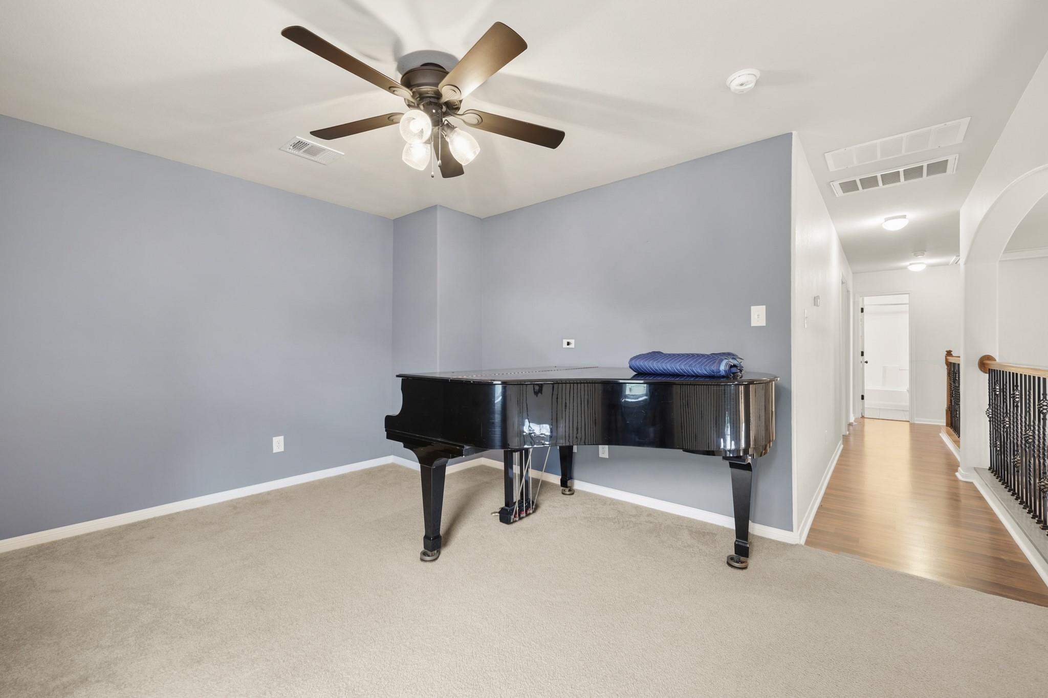 813 Kevin Taylor Dr, Austin, TX 78745