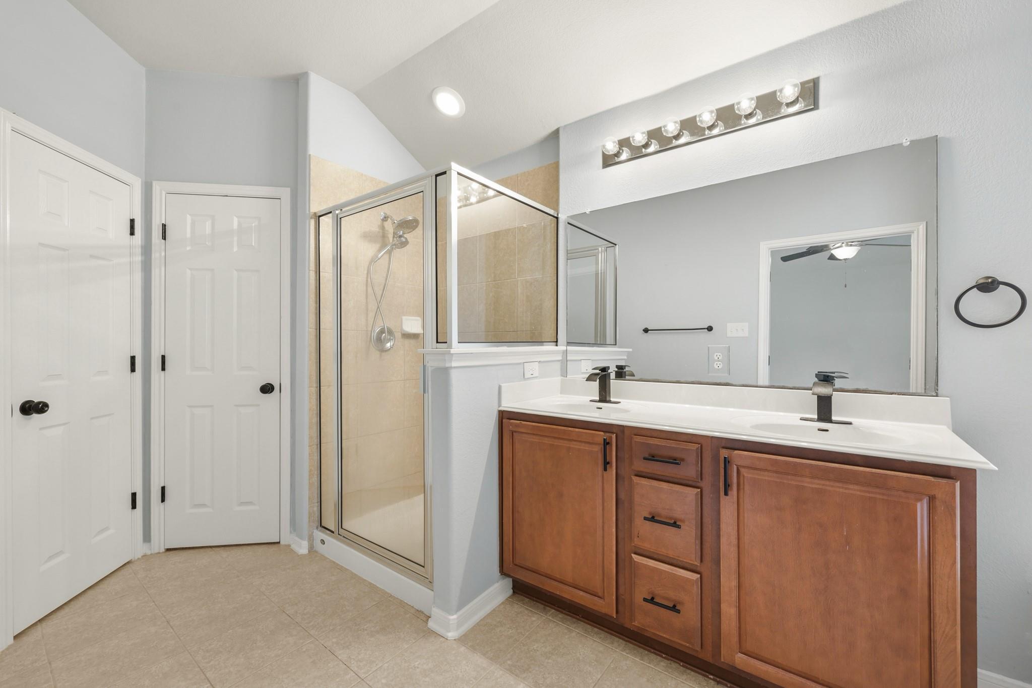 813 Kevin Taylor Dr, Austin, TX 78745