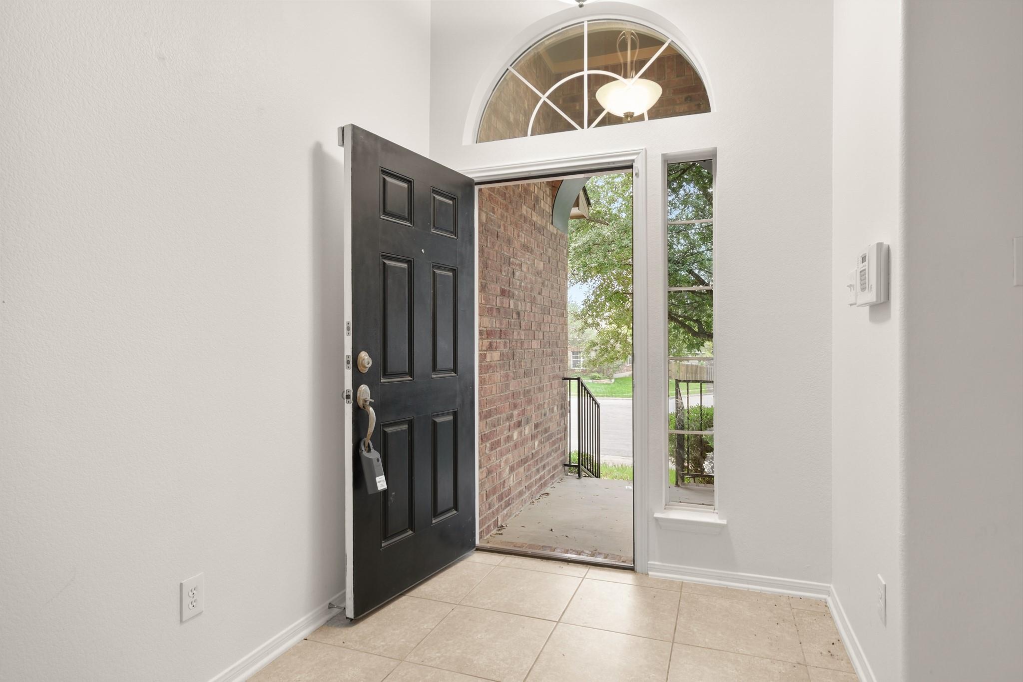 813 Kevin Taylor Dr, Austin, TX 78745