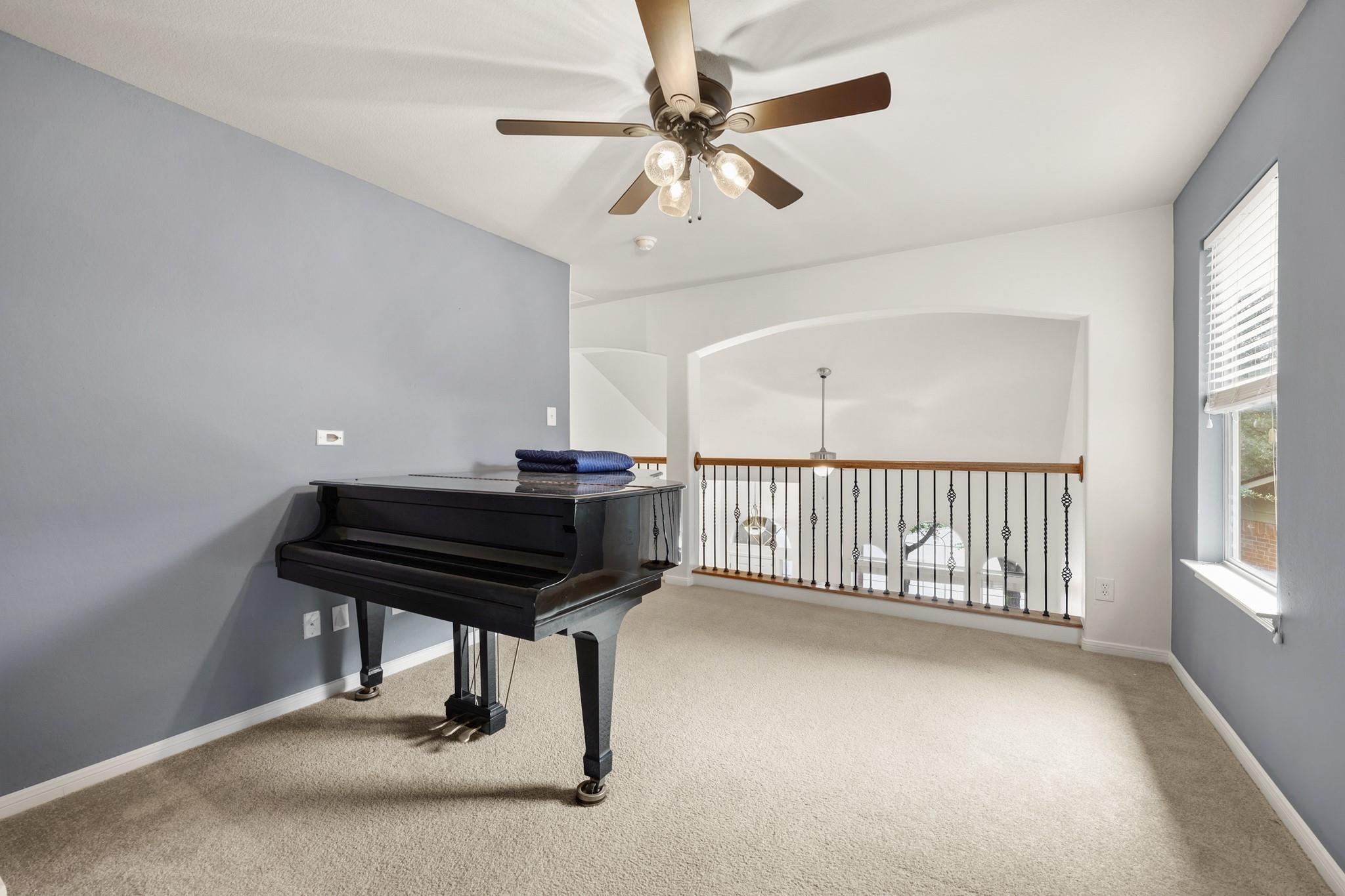 813 Kevin Taylor Dr, Austin, TX 78745