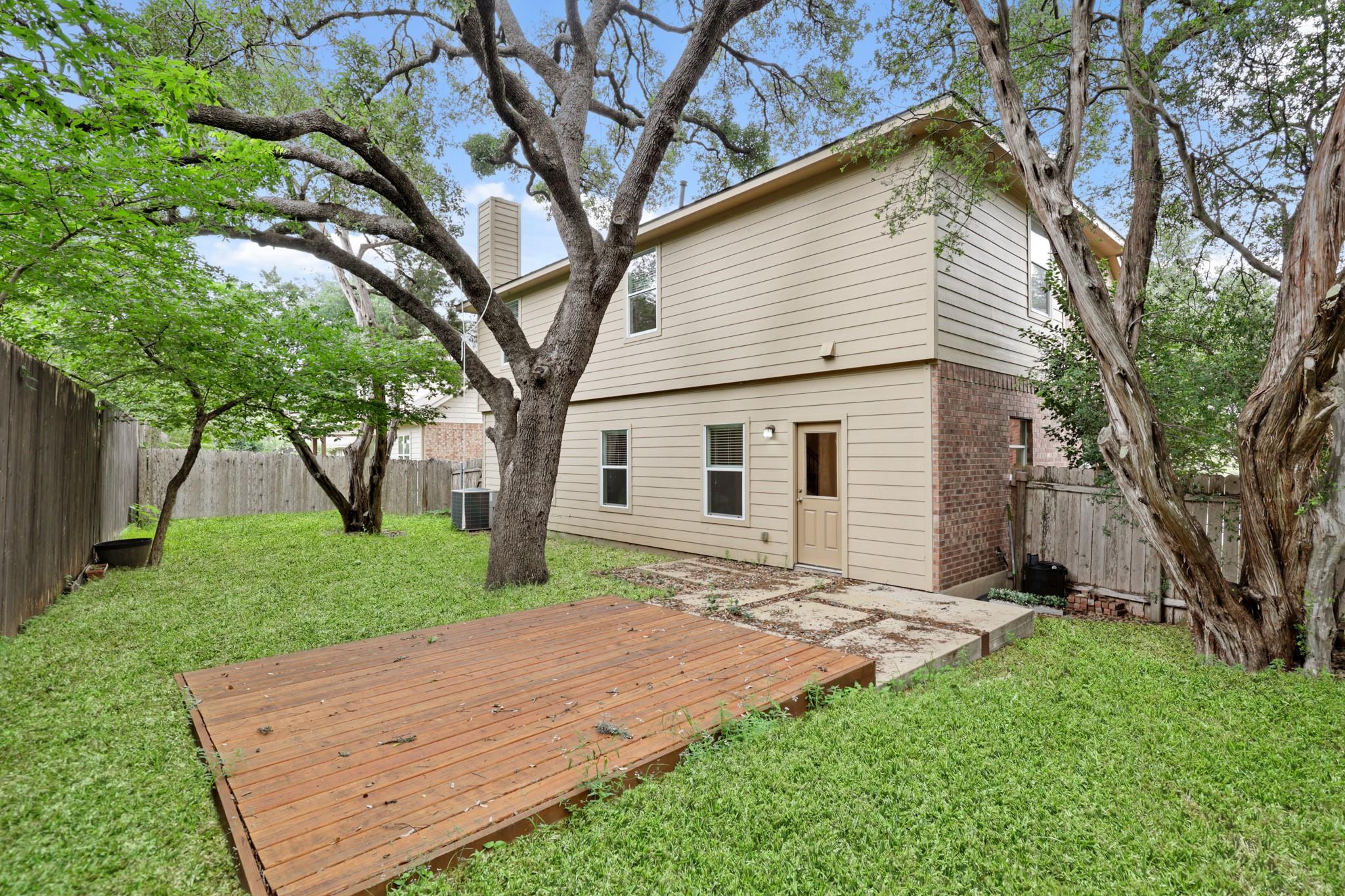 813 Kevin Taylor Dr, Austin, TX 78745