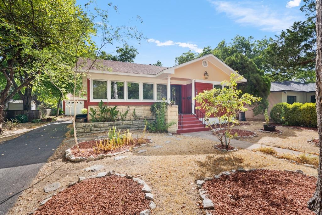 1212 Bentwood Rd, Austin, TX 78722