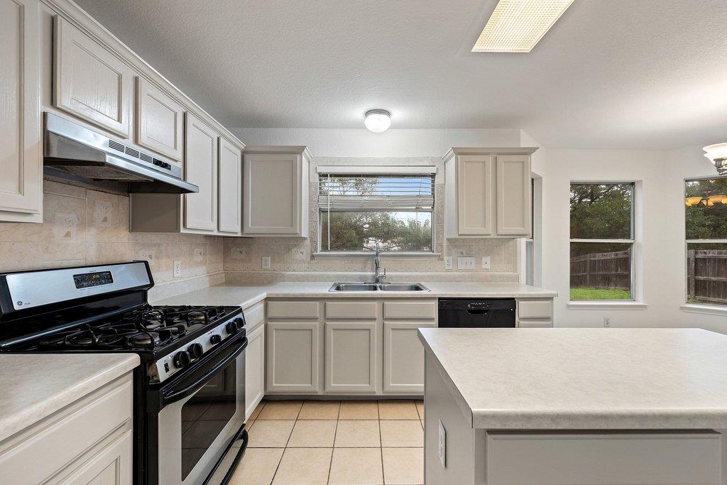 4416 Campo Verde Dr, Austin, TX 78749