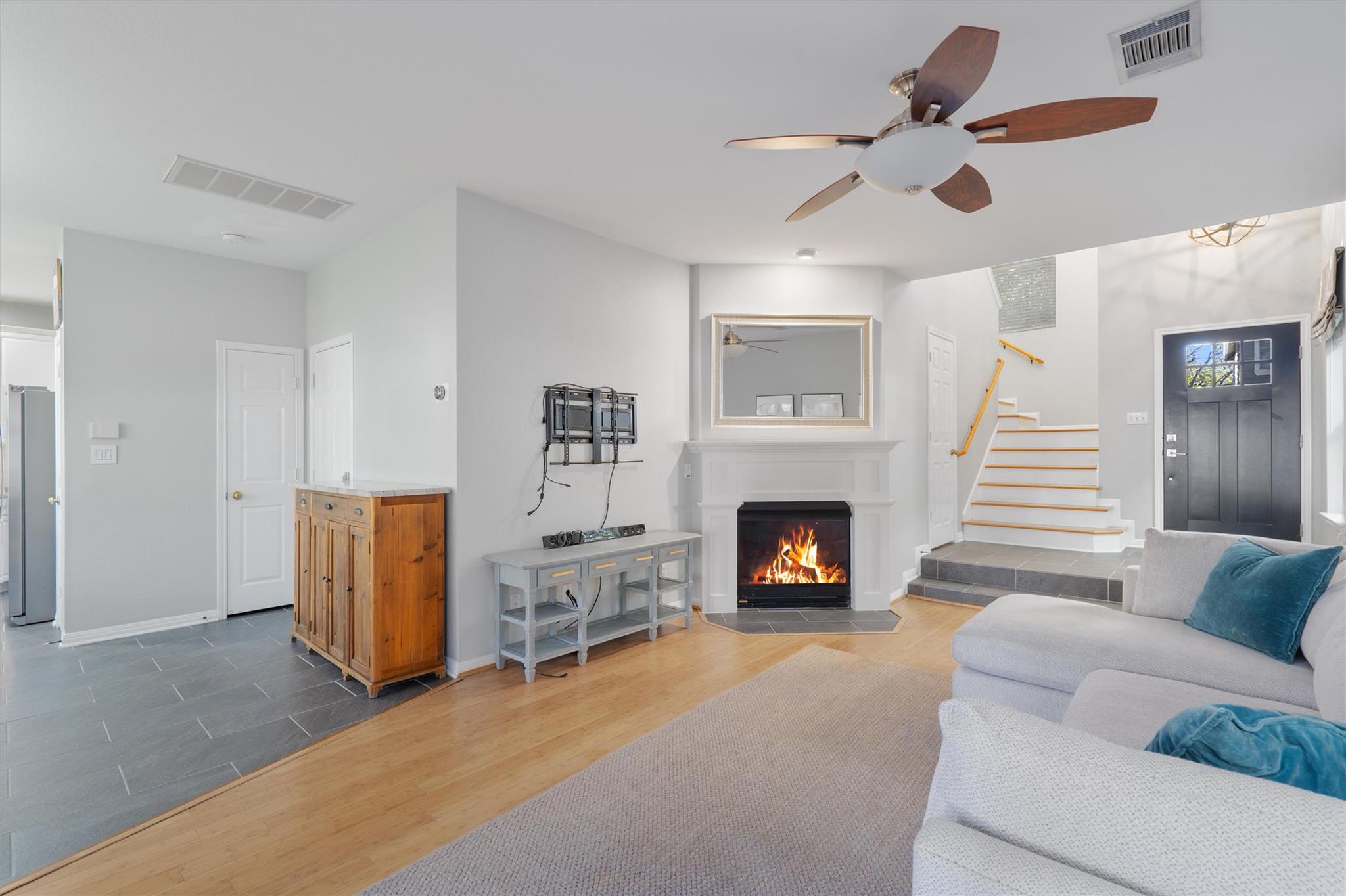 1011 Brodie St # 10, Austin, TX 78704