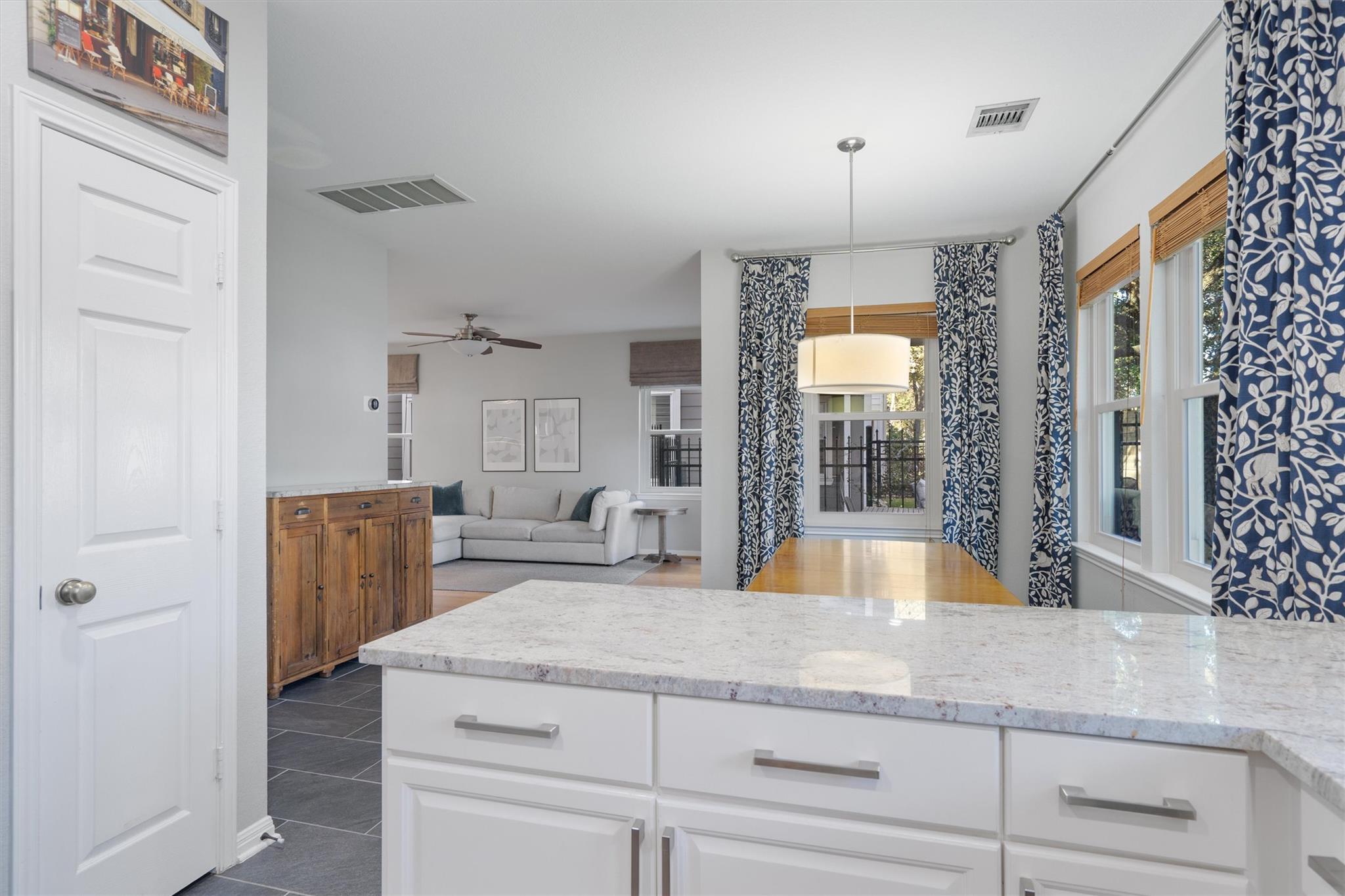 1011 Brodie St # 10, Austin, TX 78704