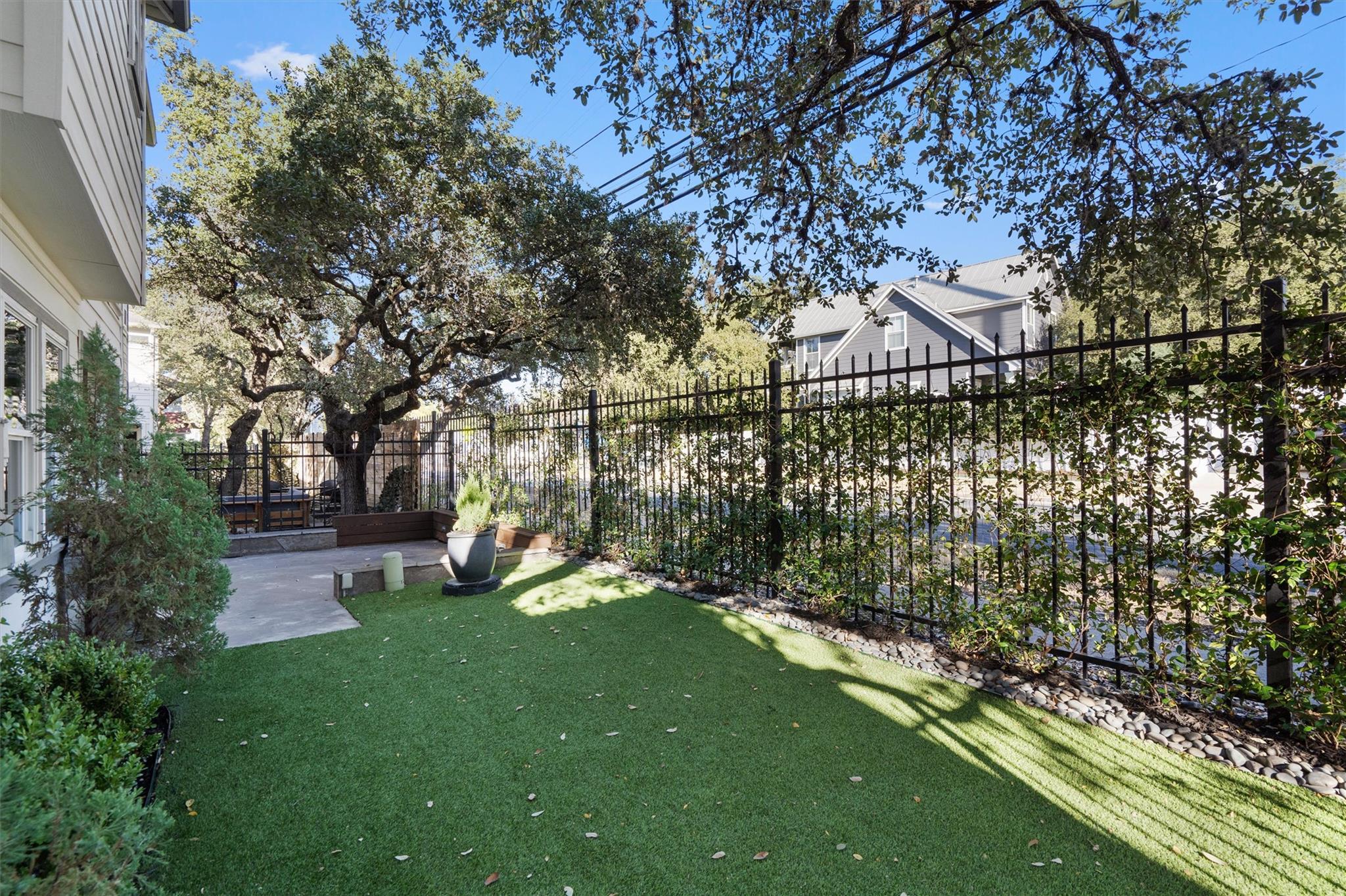 1011 Brodie St # 10, Austin, TX 78704