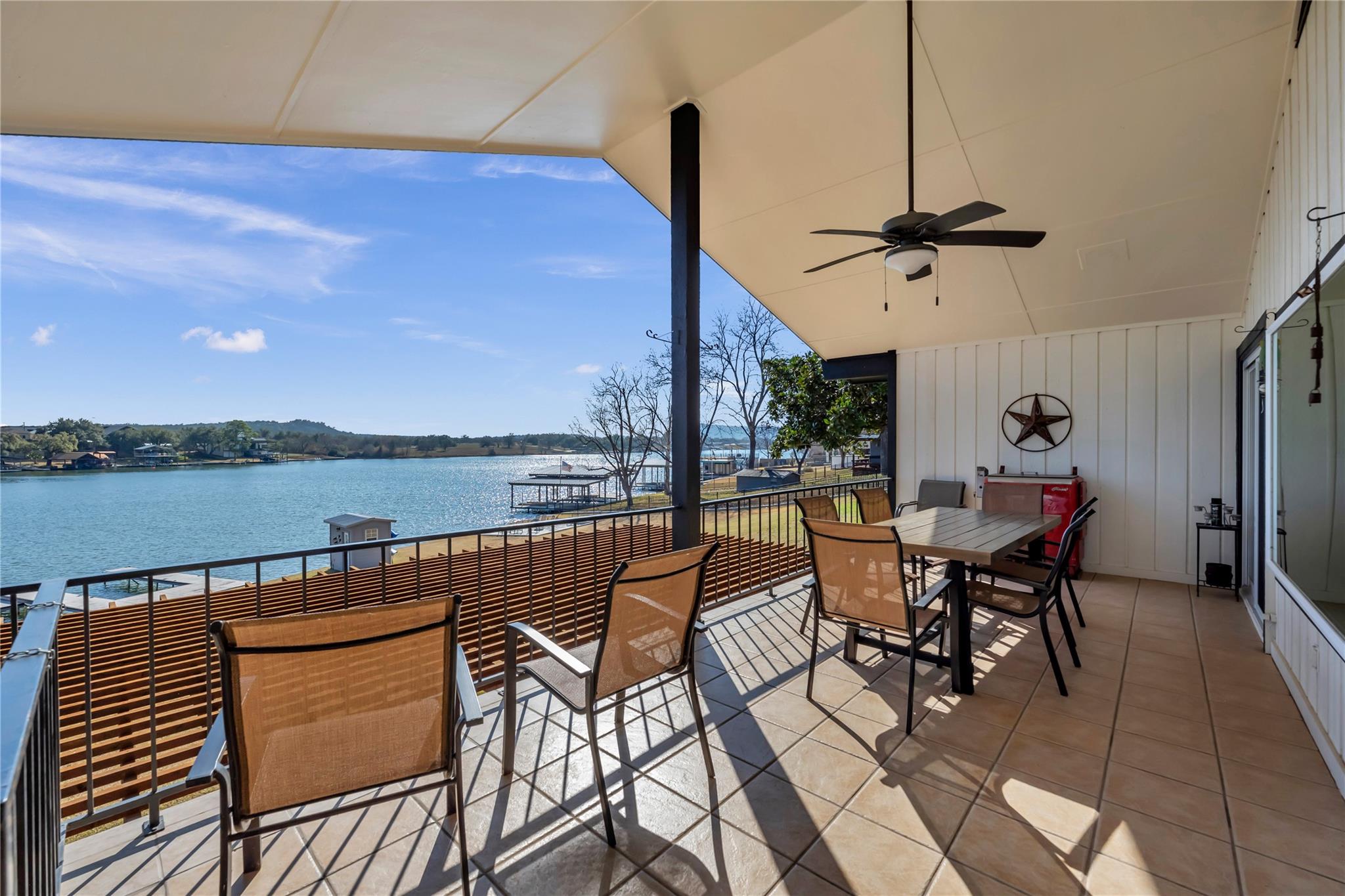1846 Bluebonnet Ln, Kingsland, TX 78639