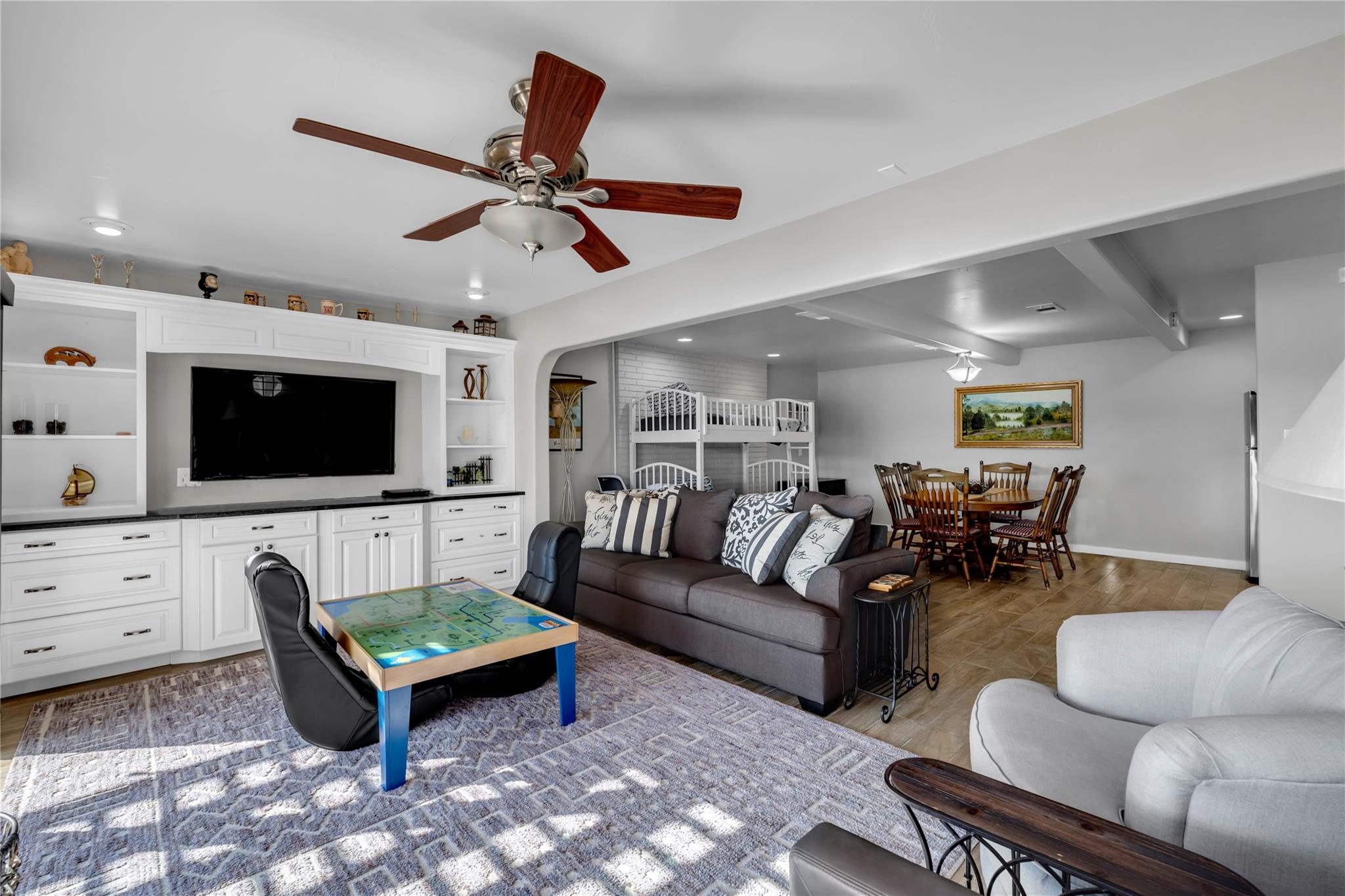 1846 Bluebonnet Ln, Kingsland, TX 78639