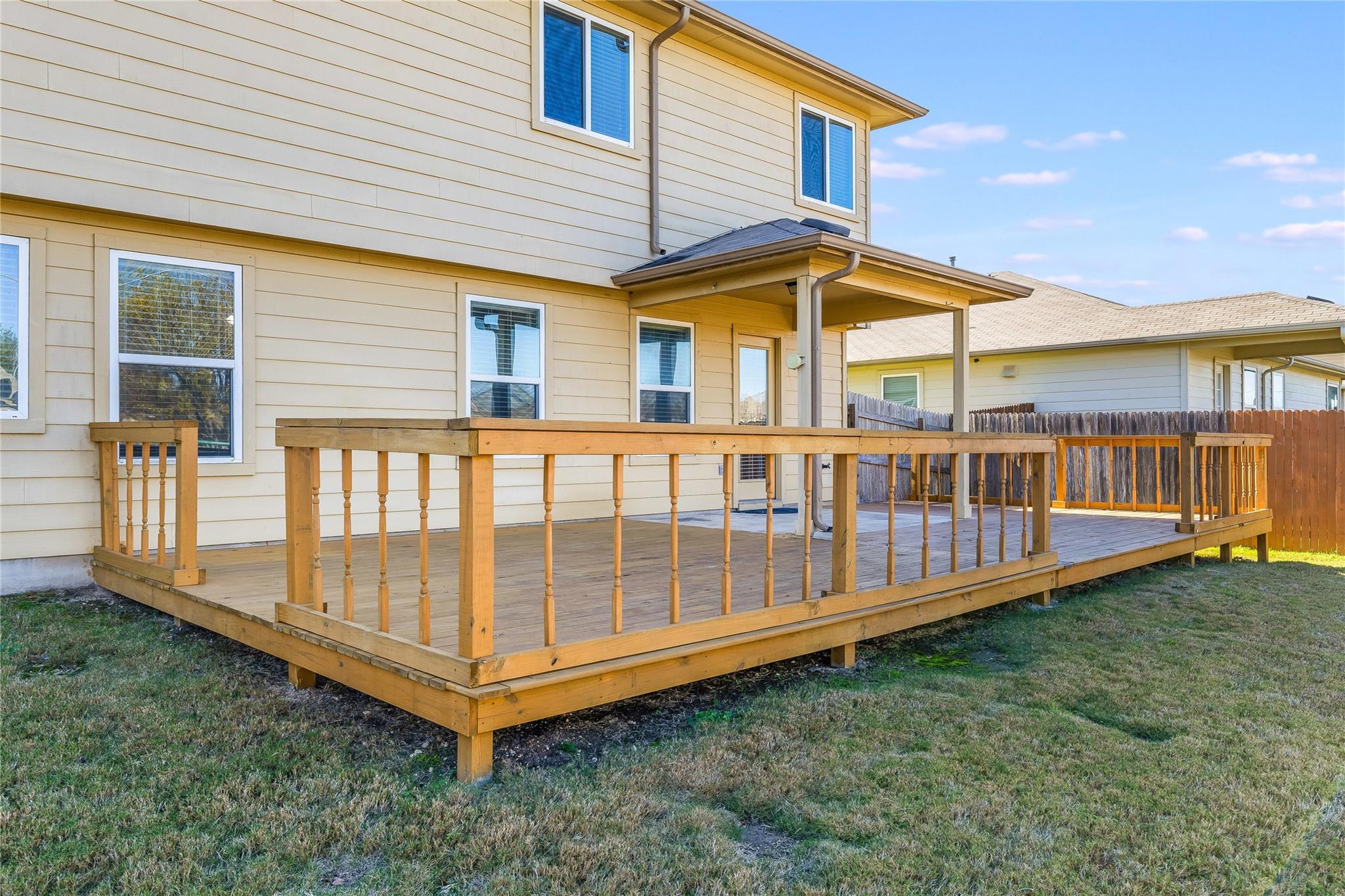 704 Mitchell Dr, Hutto, TX 78634